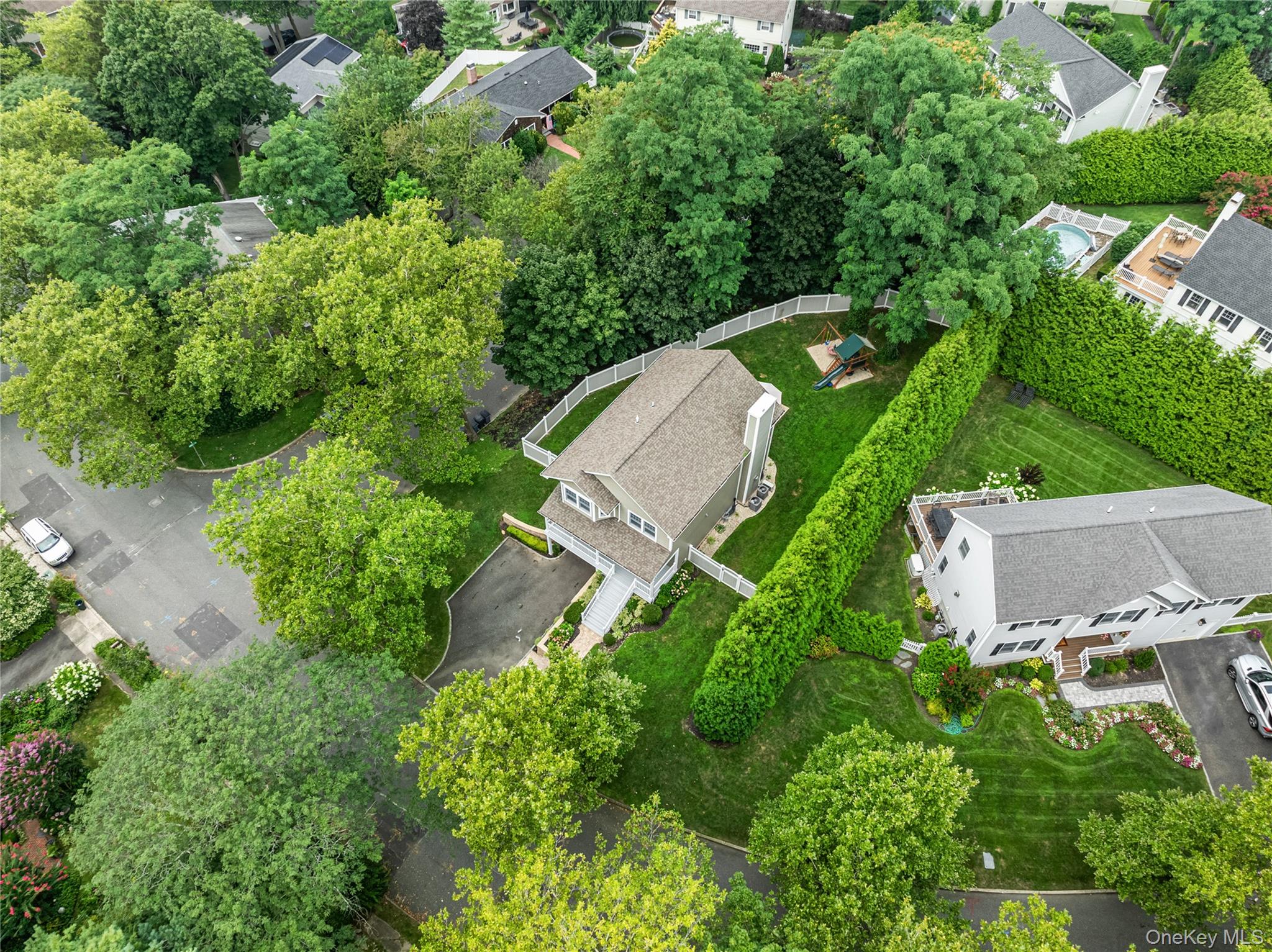 10 Northwood Circle, Huntington, NY 11743