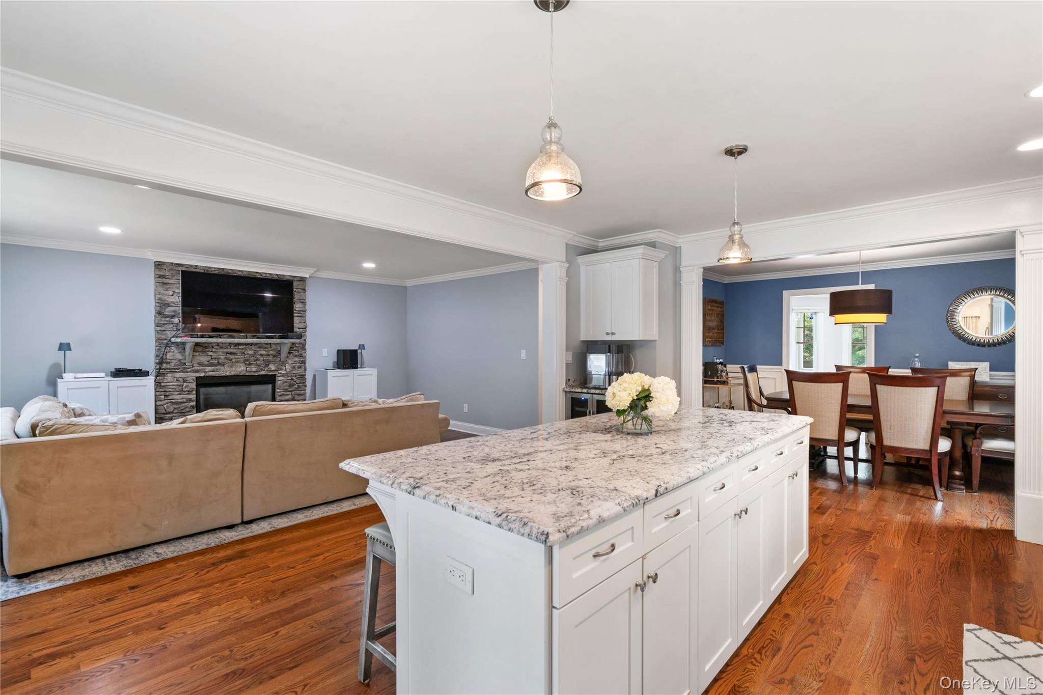 10 Northwood Circle, Huntington, NY 11743