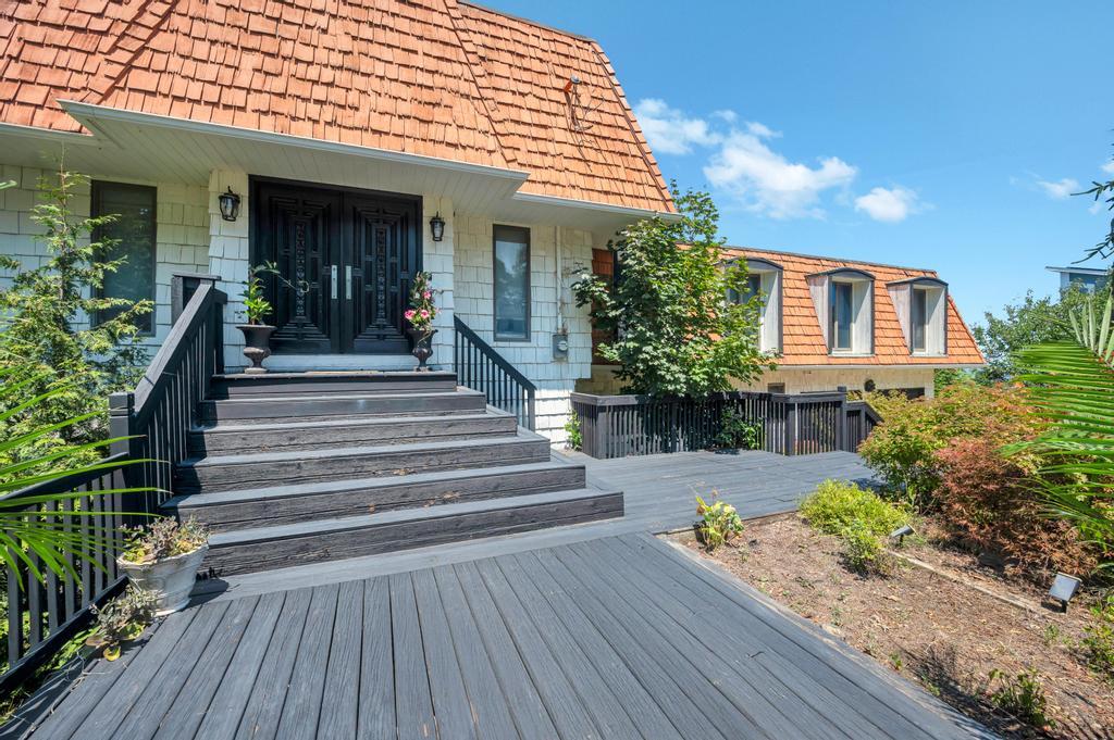 129 Shore Drive, Sound Beach, NY 11789