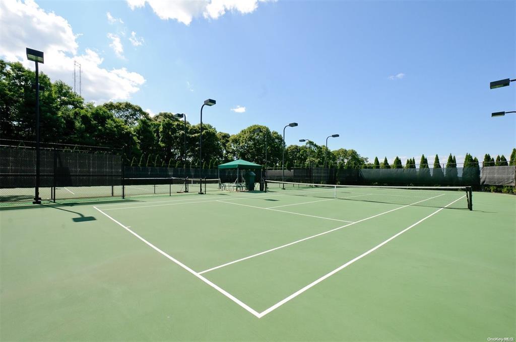 61 Windwatch Drive, Hauppauge, NY 11788