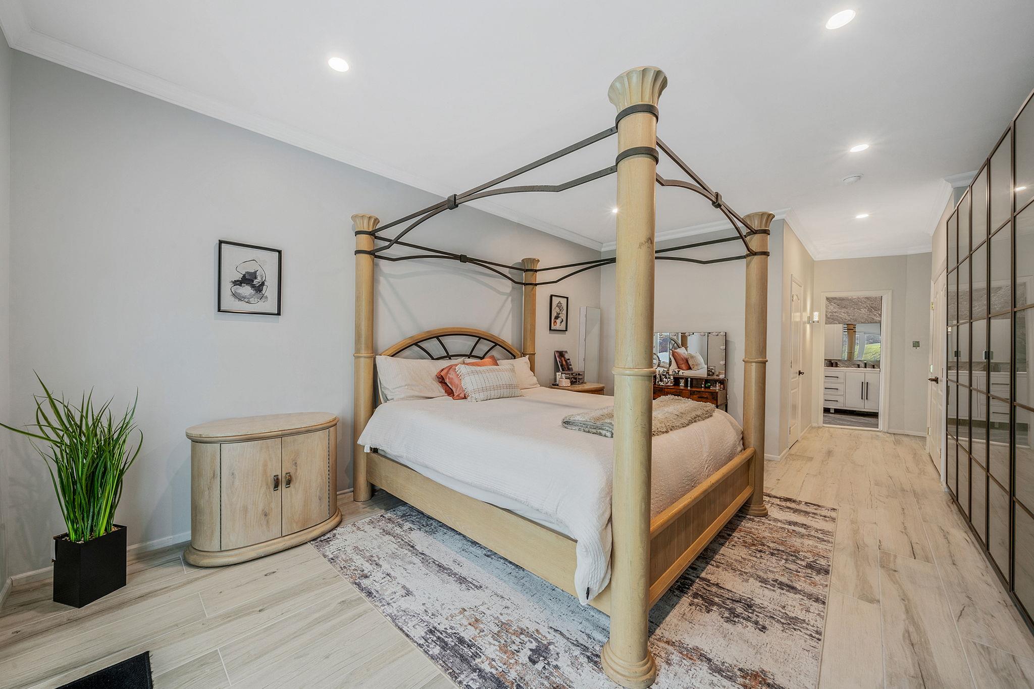 61 Windwatch Drive, Hauppauge, NY 11788