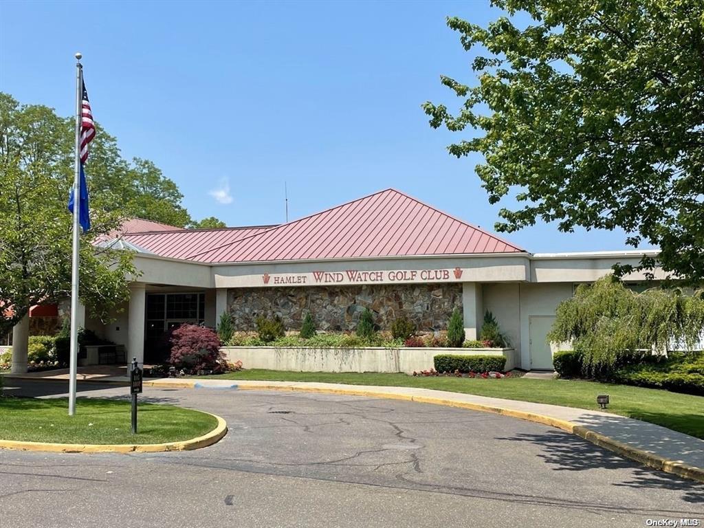 61 Windwatch Drive, Hauppauge, NY 11788