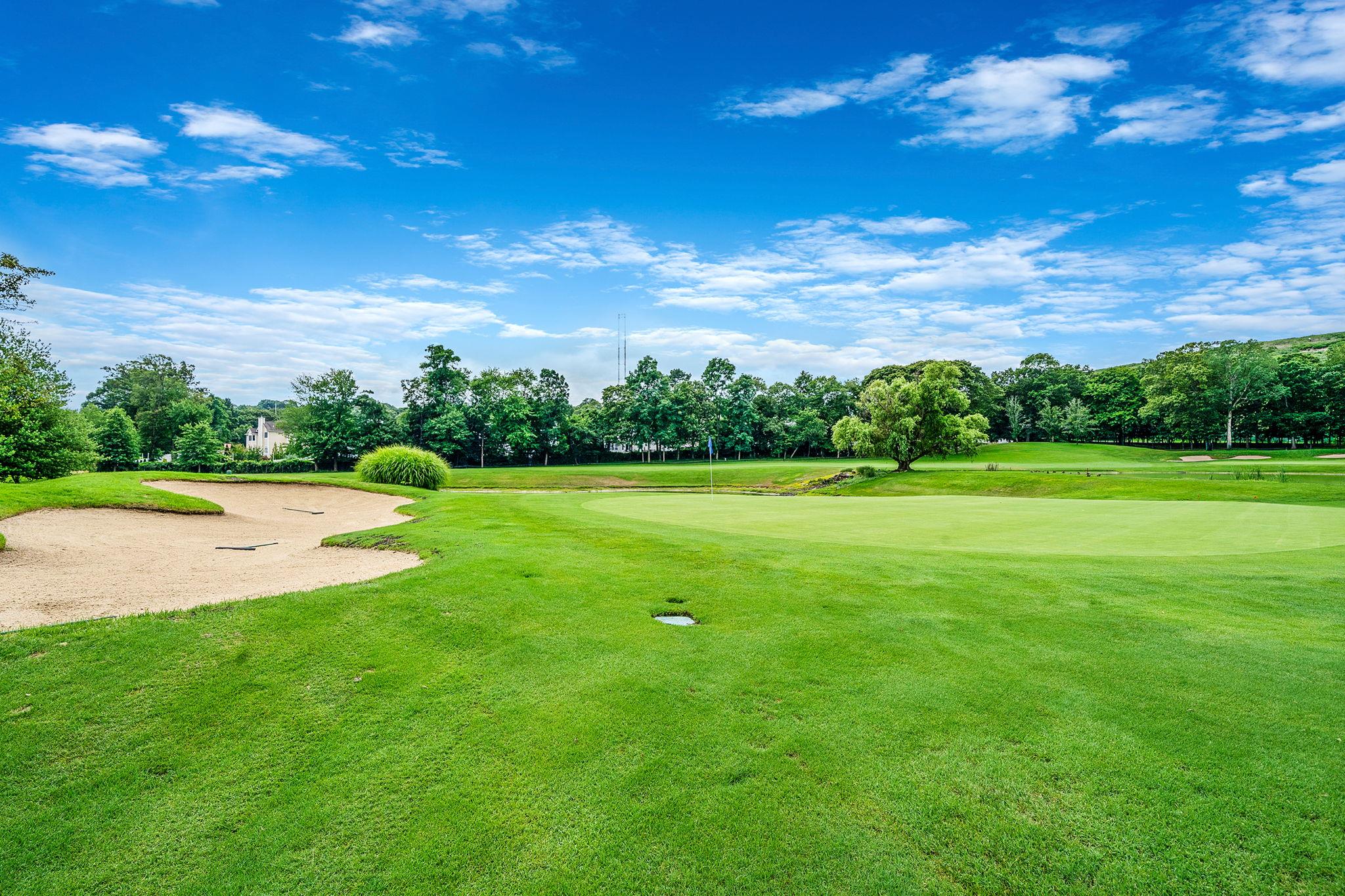 61 Windwatch Drive, Hauppauge, NY 11788