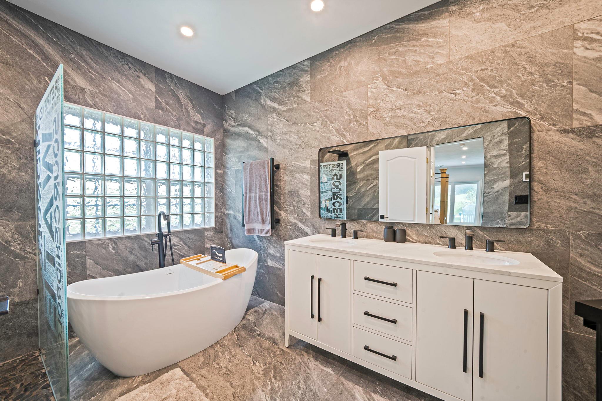 61 Windwatch Drive, Hauppauge, NY 11788