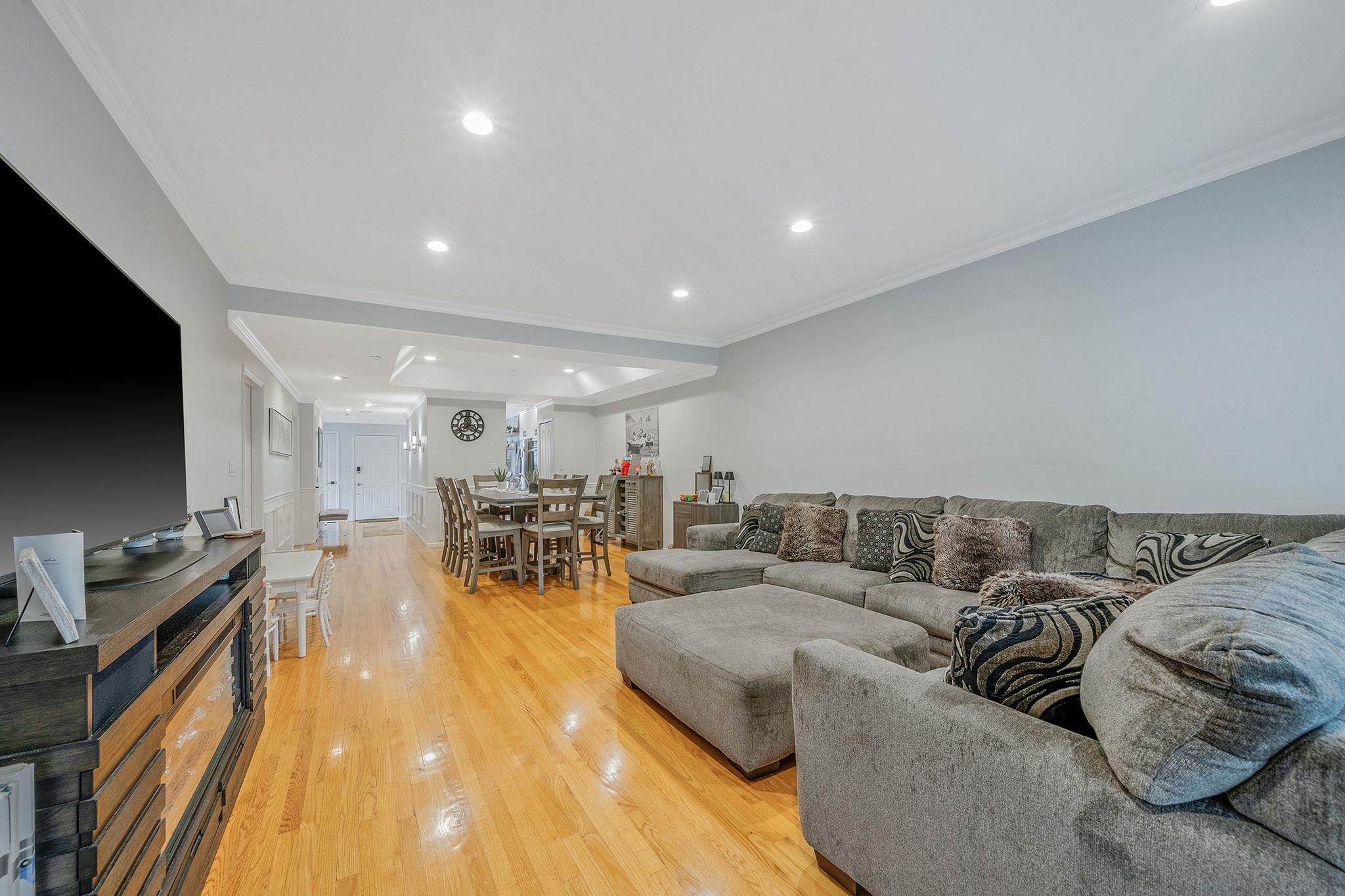 61 Windwatch Drive, Hauppauge, NY 11788