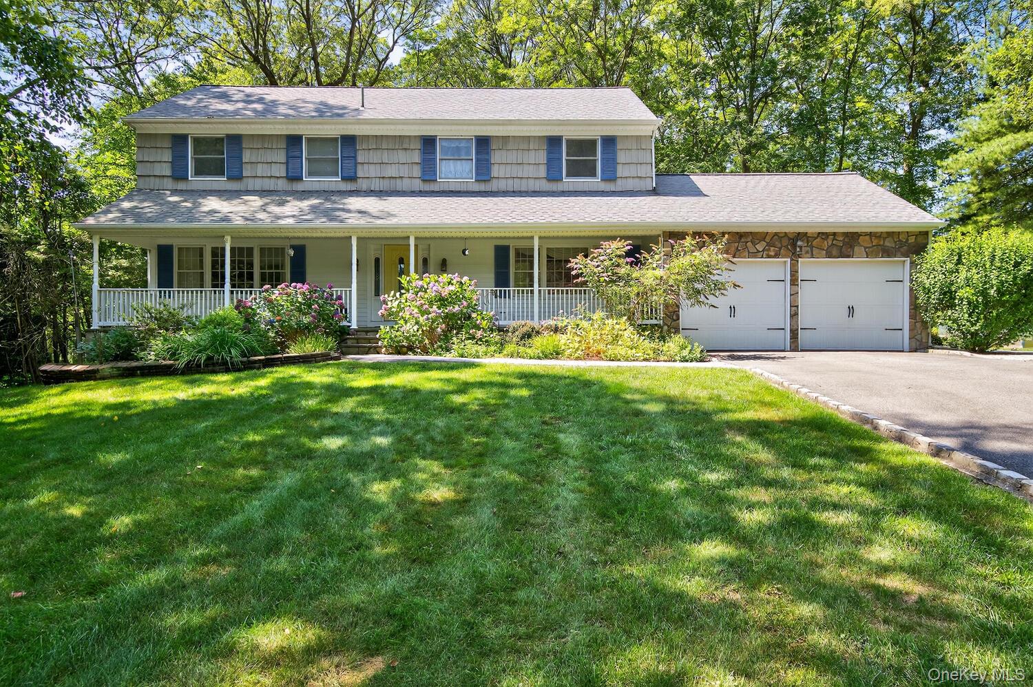 43 Edcris Lane, Huntington, NY 11743