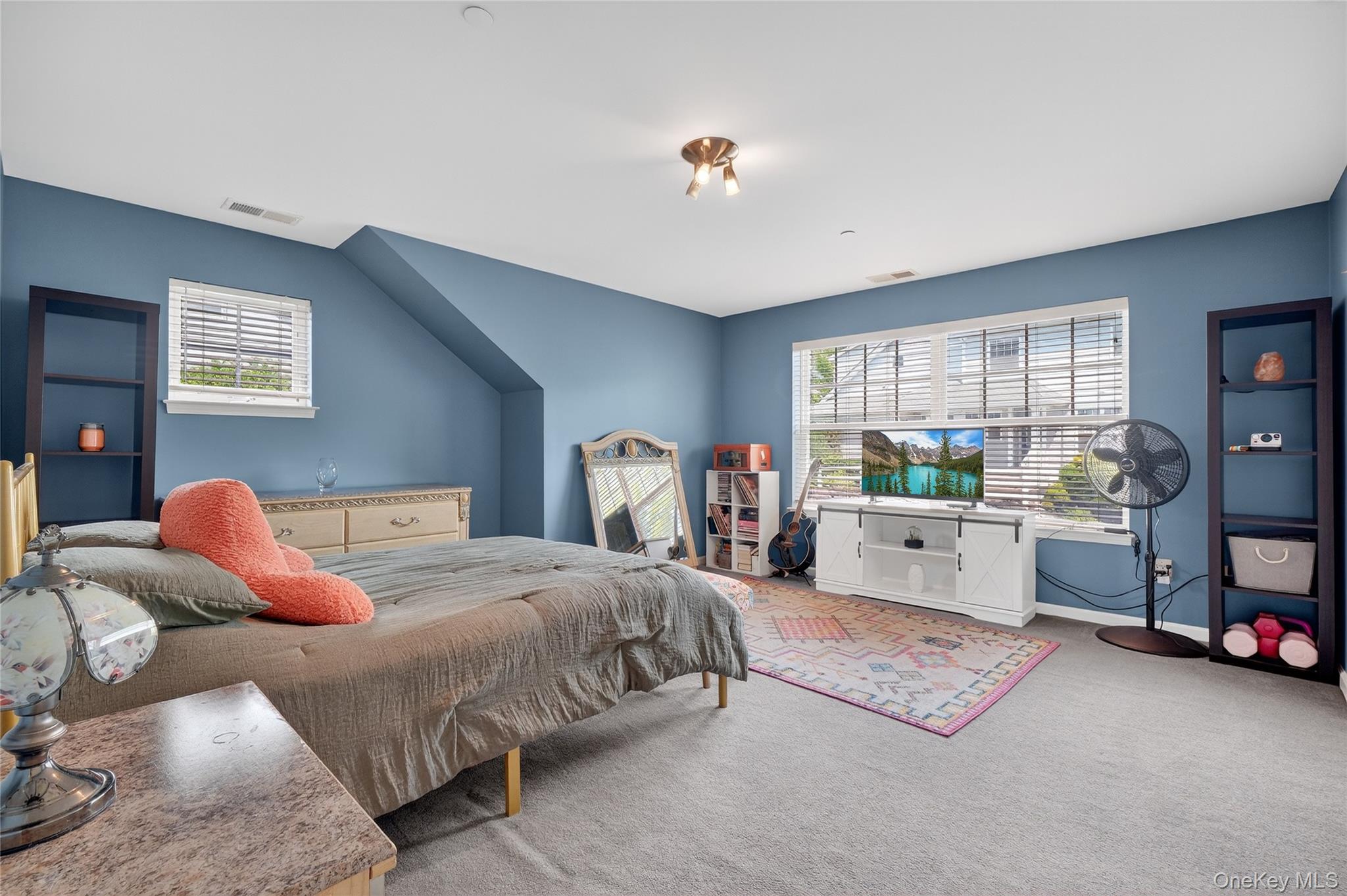 114 Hudson Pointe Drive, Poughkeepsie, NY 12601