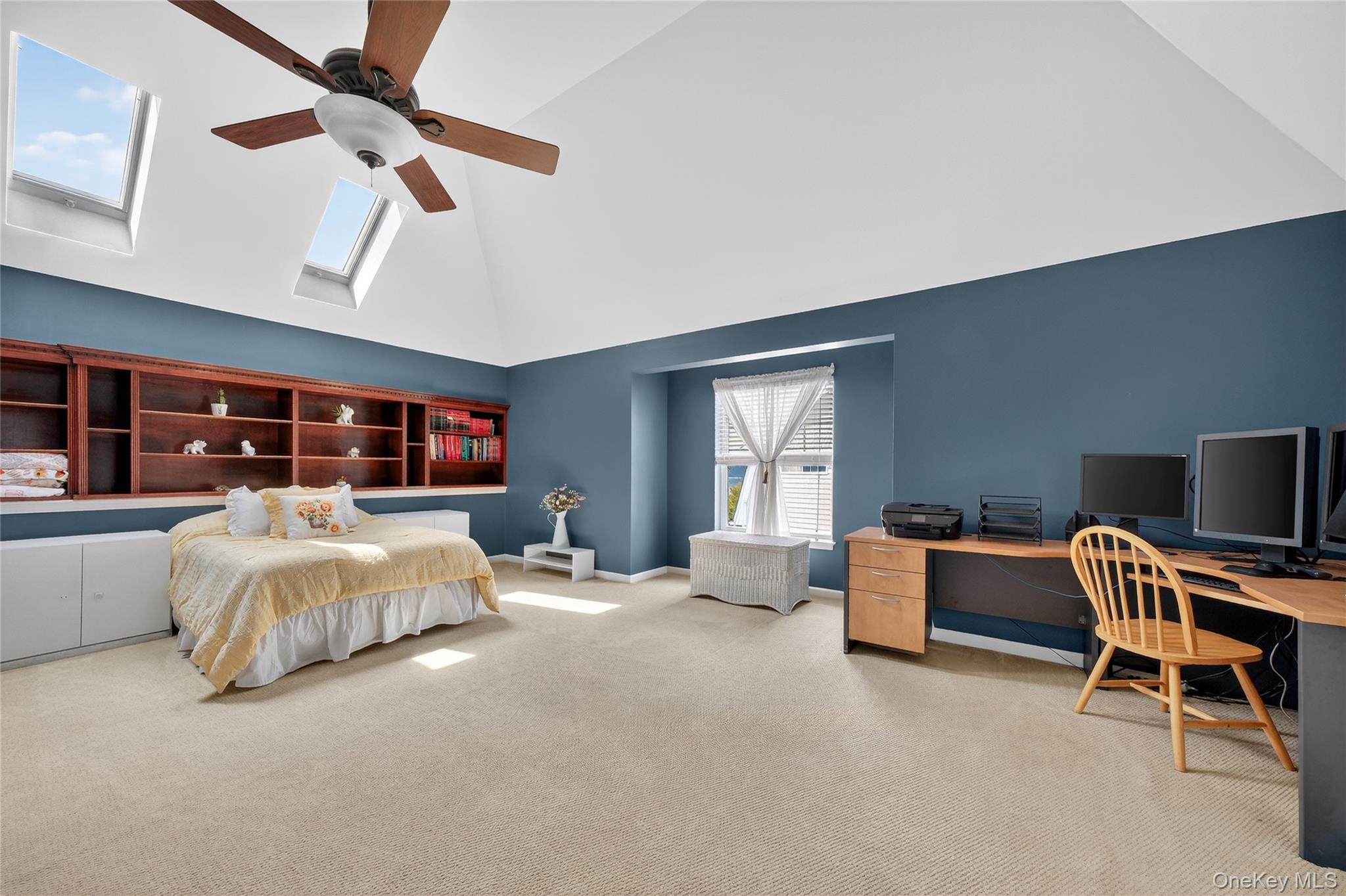 114 Hudson Pointe Drive, Poughkeepsie, NY 12601