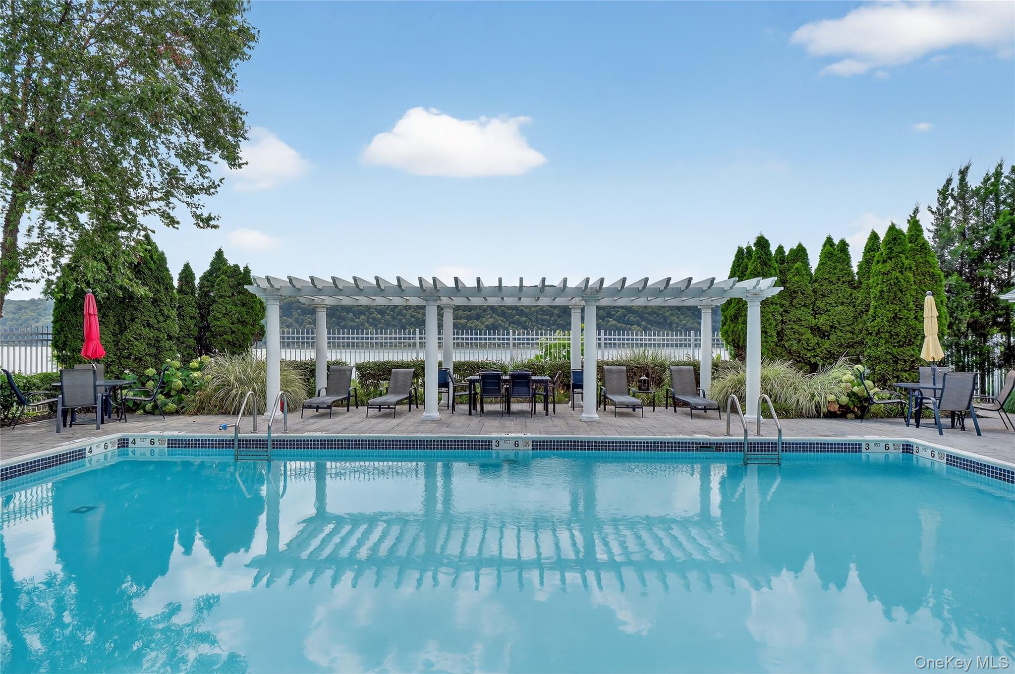 114 Hudson Pointe Drive, Poughkeepsie, NY 12601