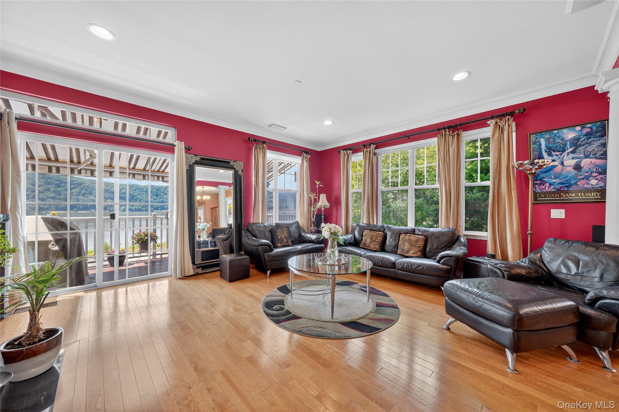 114 Hudson Pointe Drive, Poughkeepsie, NY 12601