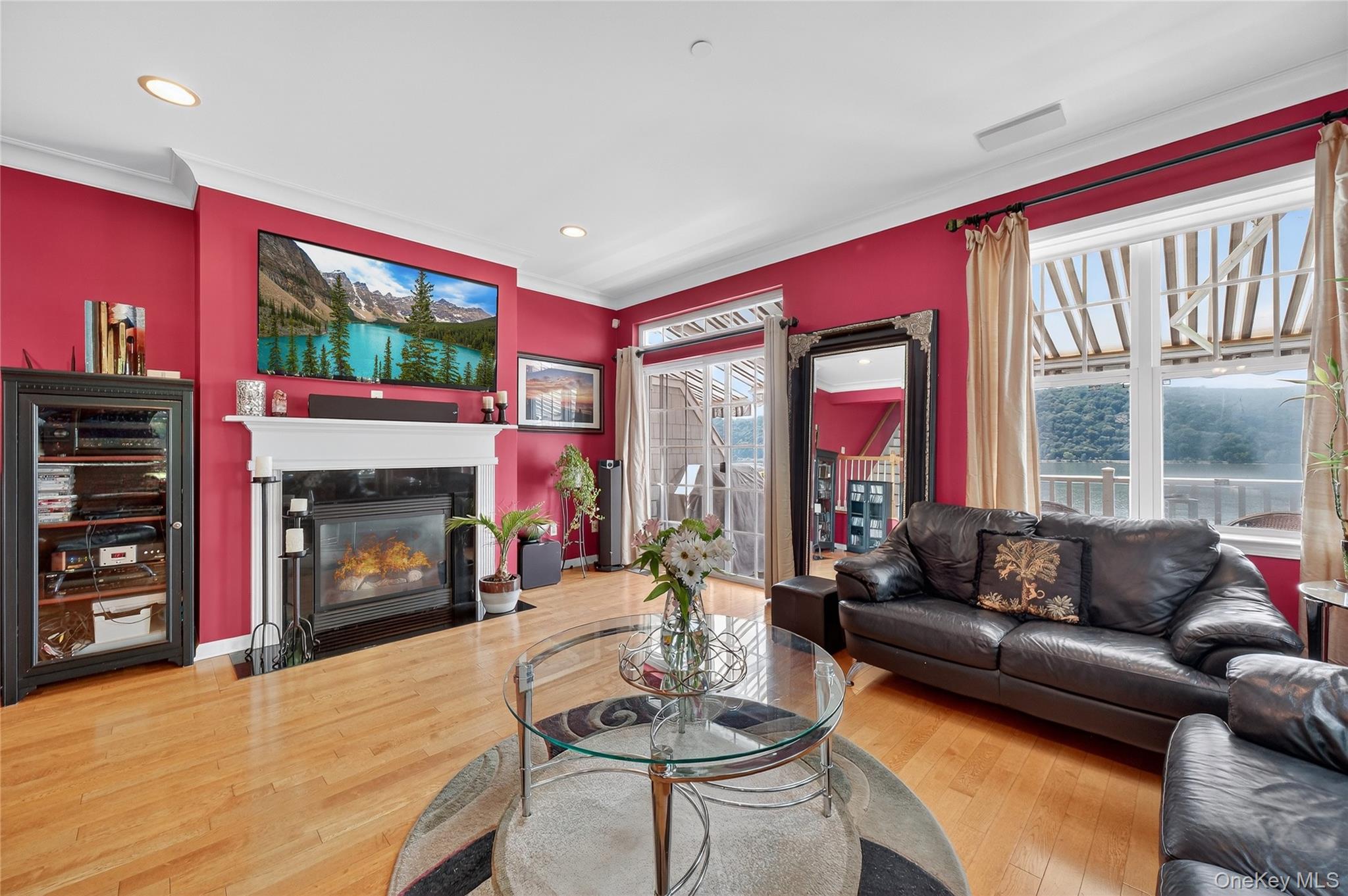 114 Hudson Pointe Drive, Poughkeepsie, NY 12601