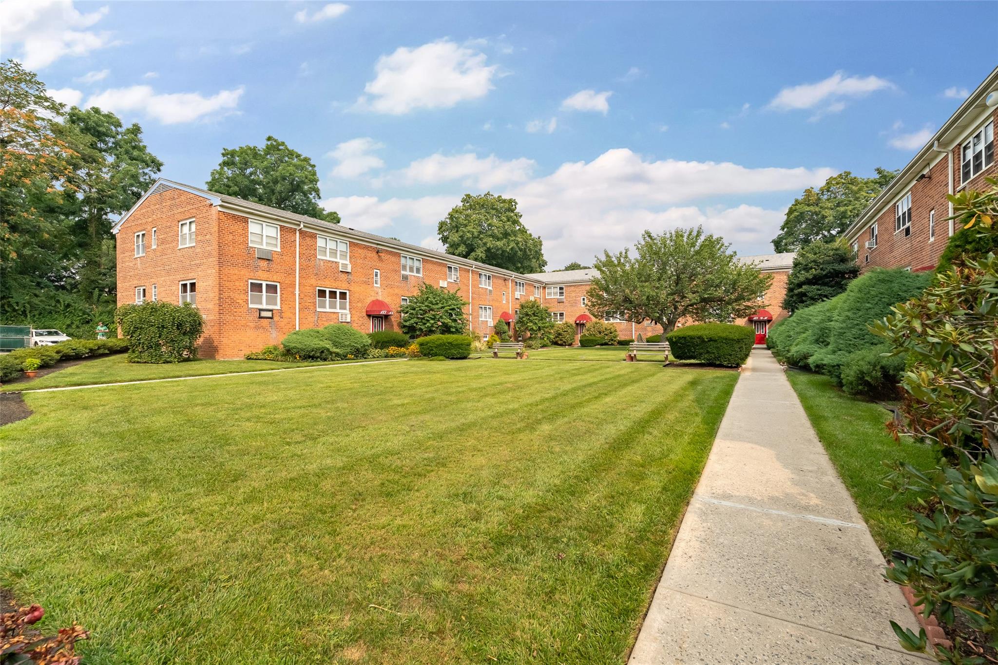 189 Drake Avenue # 2A, New Rochelle, NY 10805