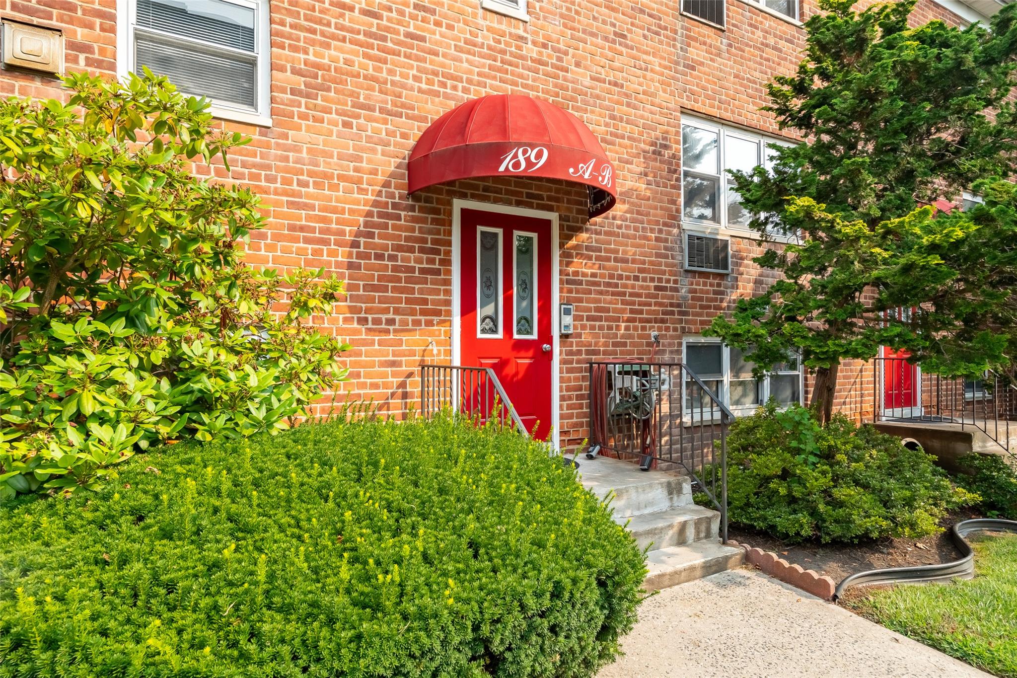 189 Drake Avenue # 2A, New Rochelle, NY 10805