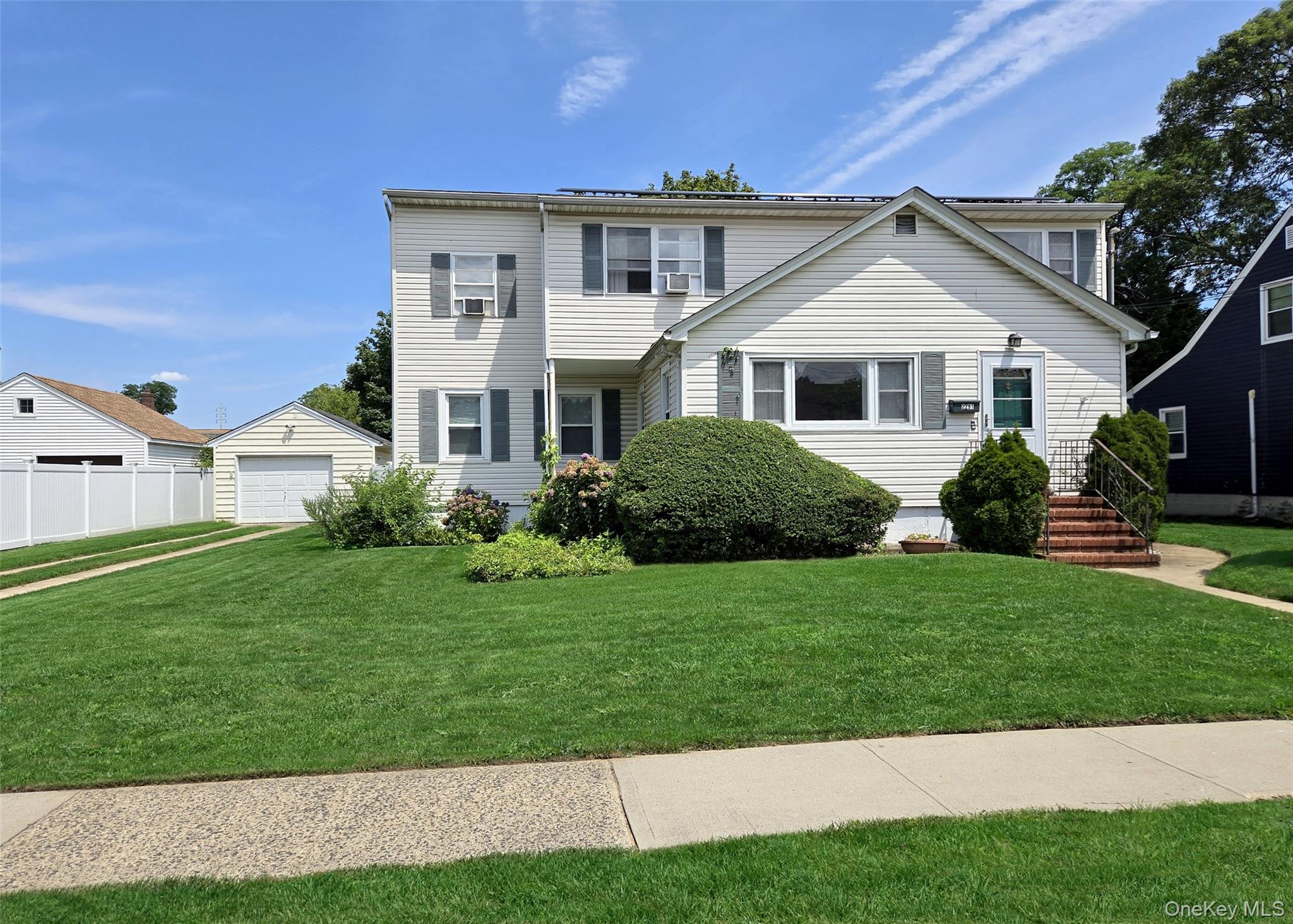 2291 Girard Place, Merrick, NY 11566