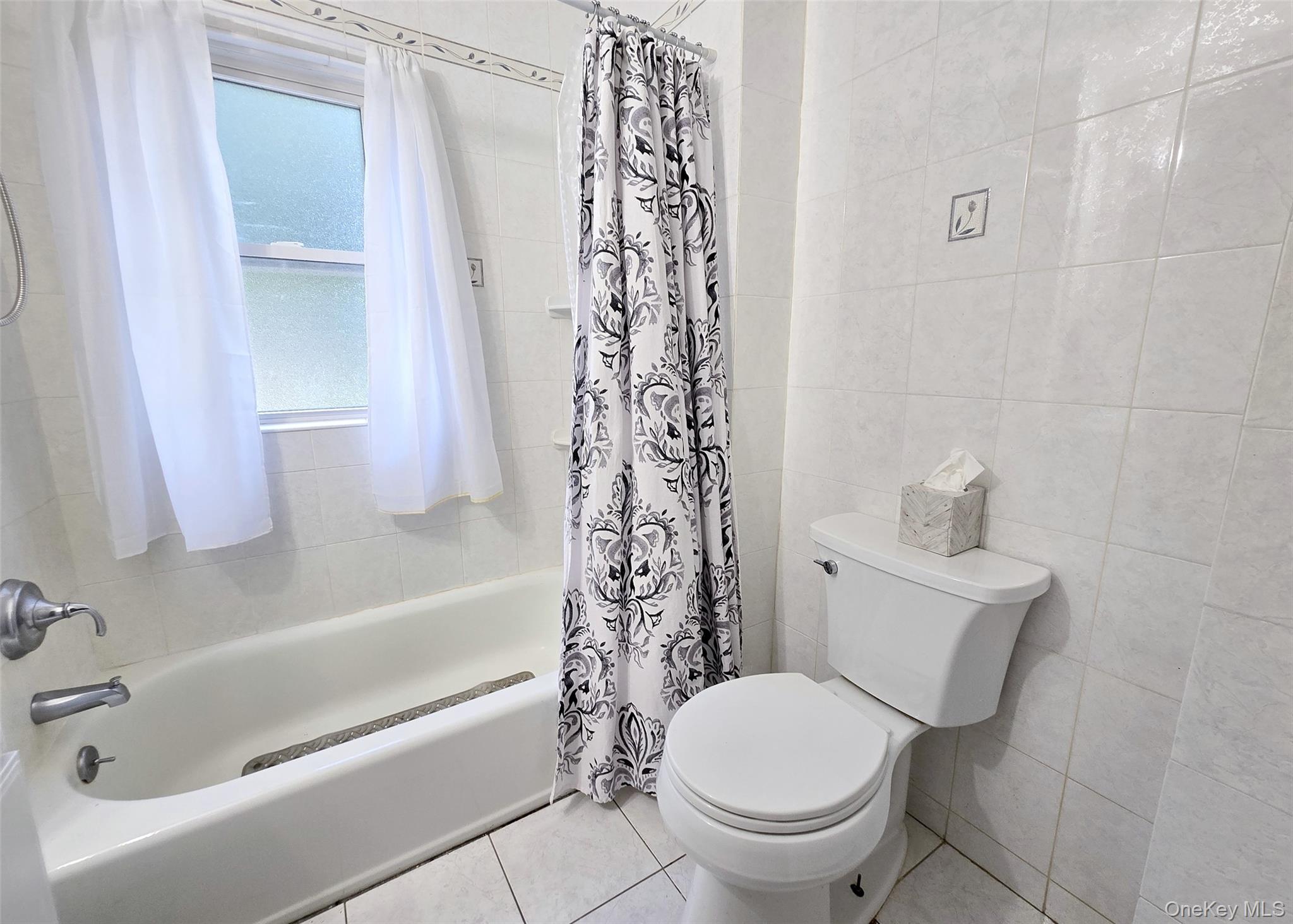 2291 Girard Place, Merrick, NY 11566