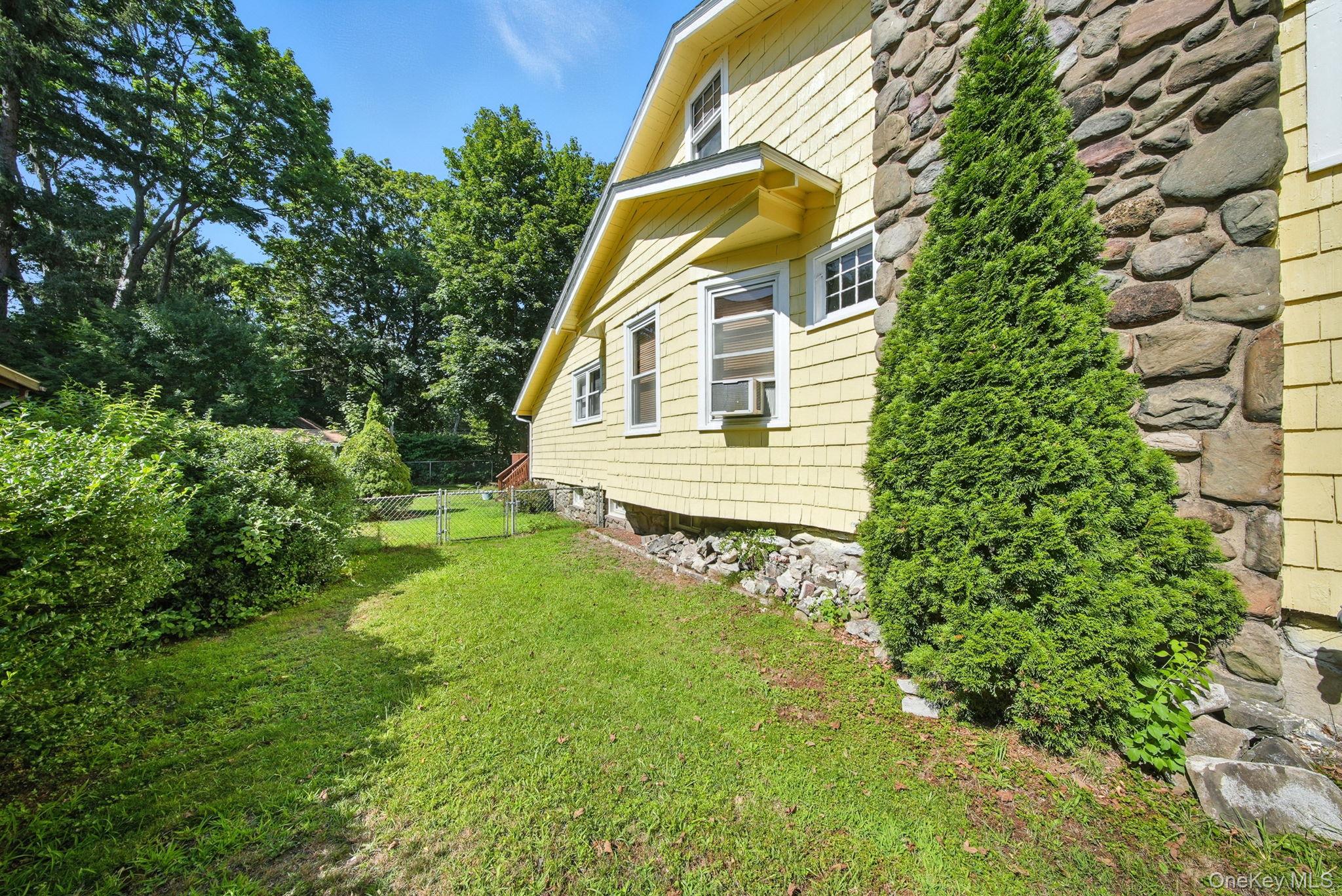 23 Highland Avenue, Monroe, NY 10950