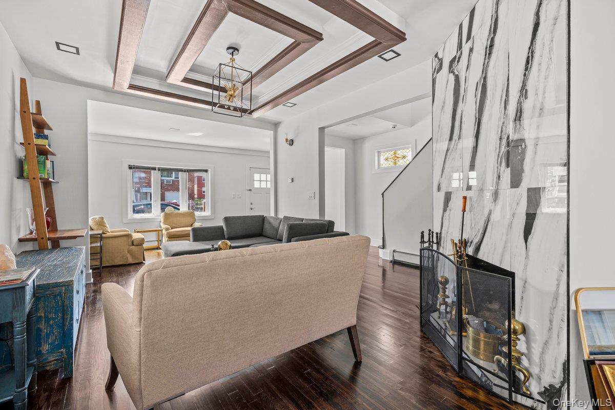 916 Clarence Avenue, Bronx, NY 10465