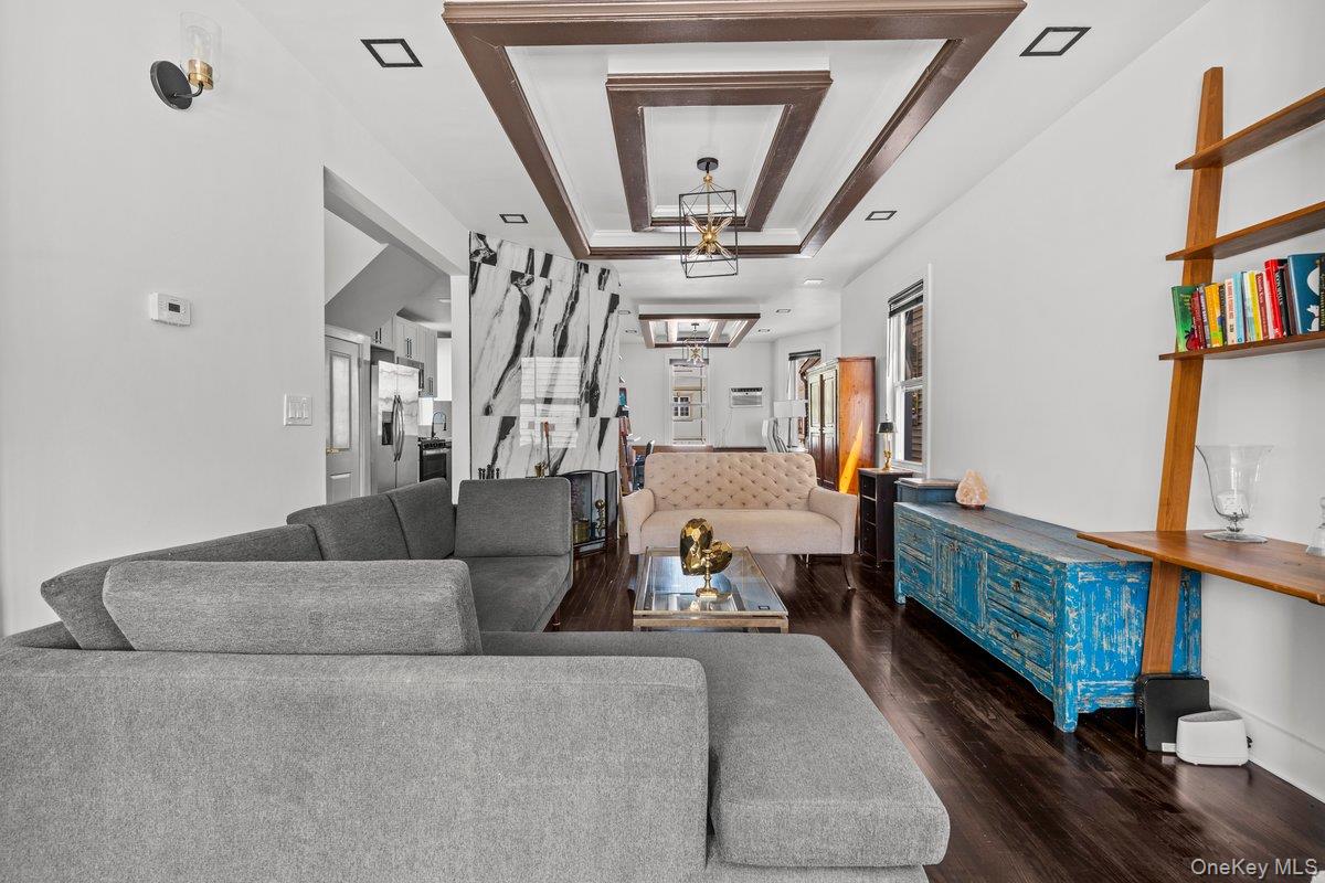 916 Clarence Avenue, Bronx, NY 10465