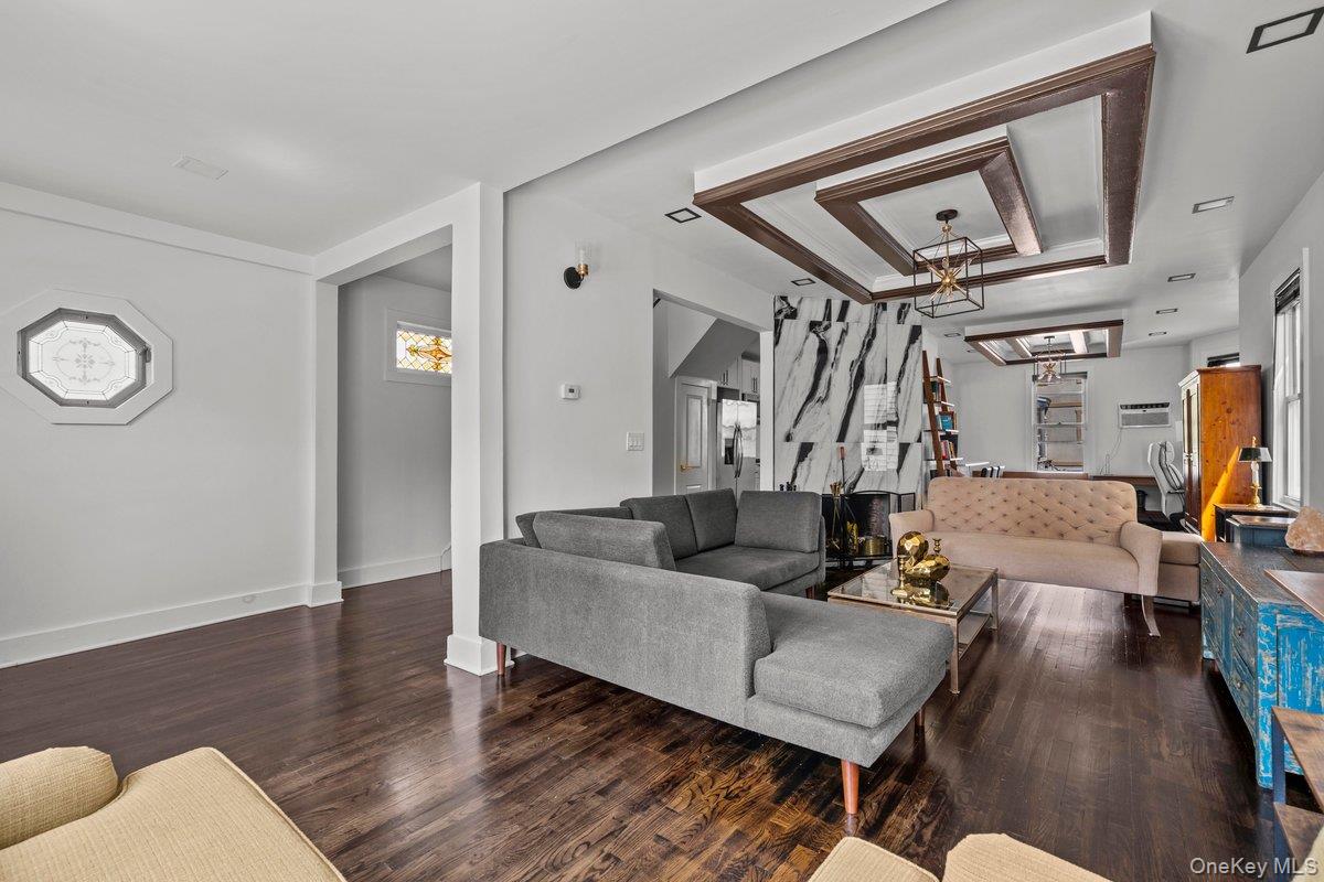 916 Clarence Avenue, Bronx, NY 10465