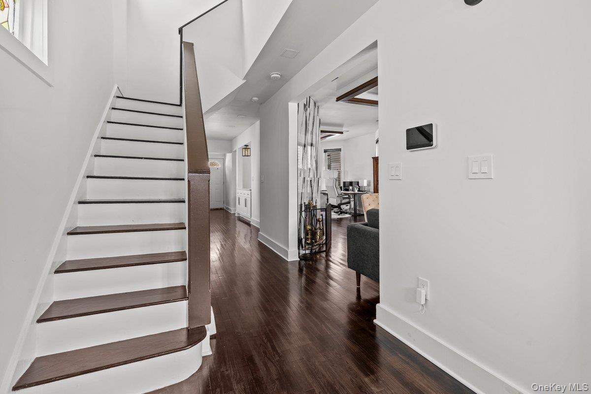 916 Clarence Avenue, Bronx, NY 10465