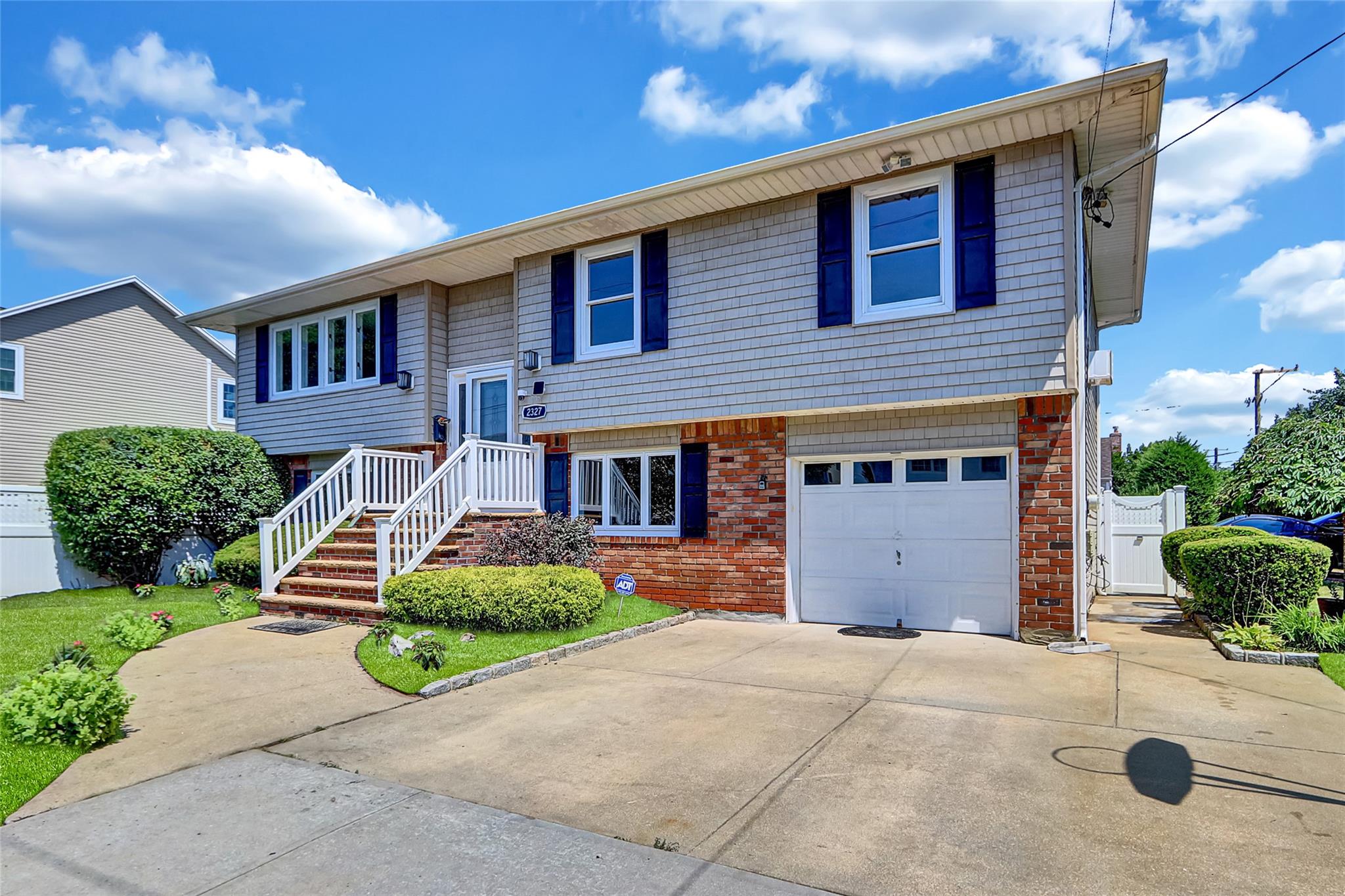 2327 Mattituck Avenue, Seaford, NY 11783