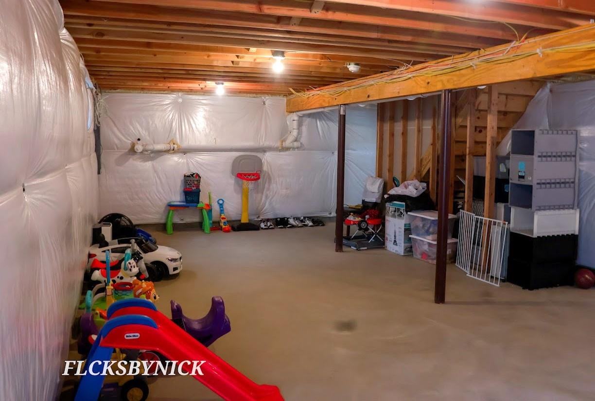 2405 Fire Avenue, Medford, NY 11763