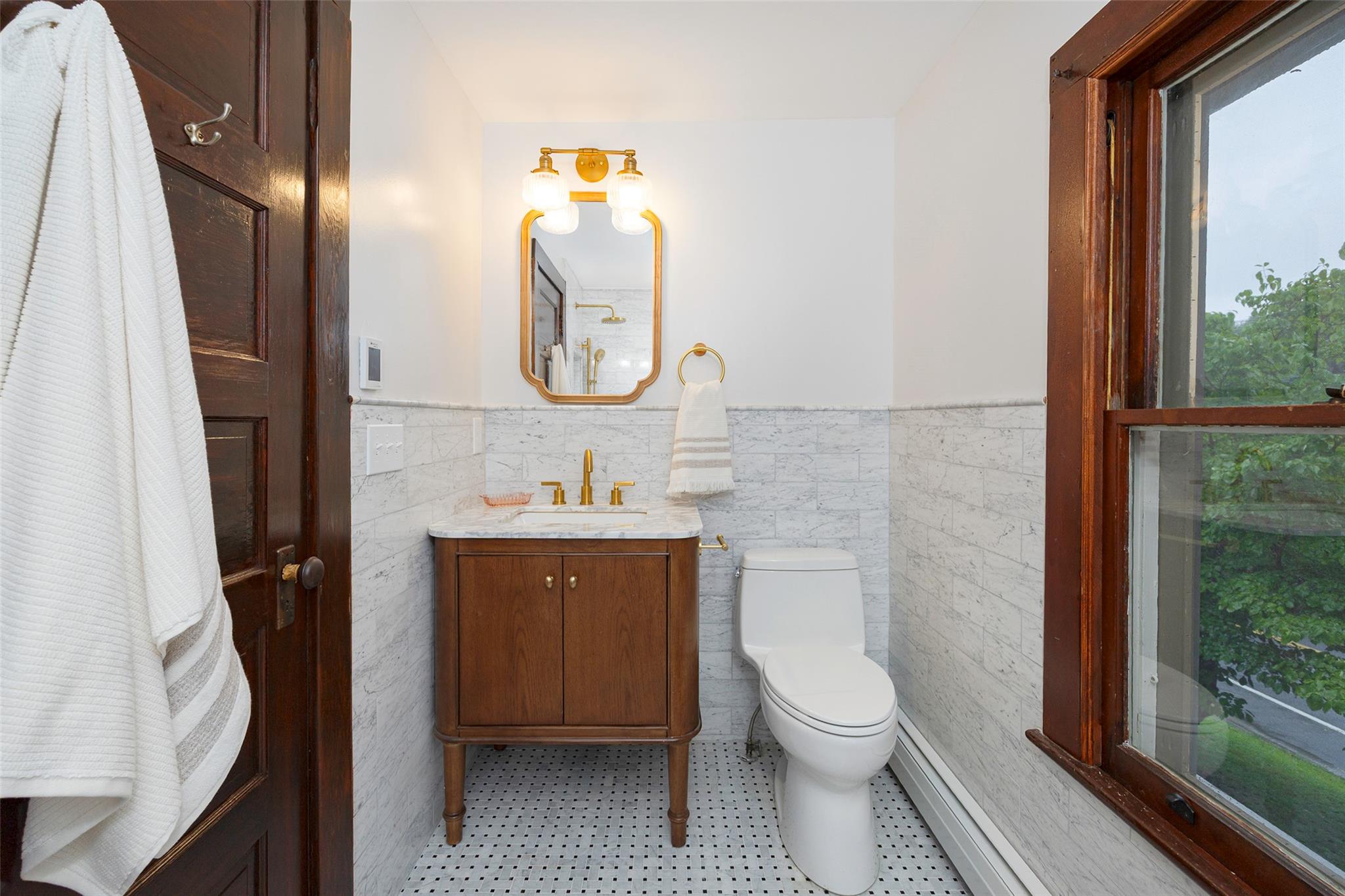 59 S Parsonage Street, Rhinebeck, NY 12572