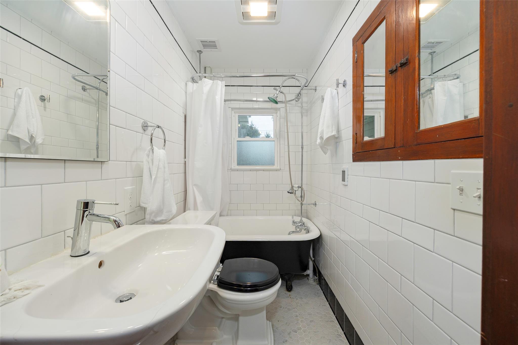 59 S Parsonage Street, Rhinebeck, NY 12572