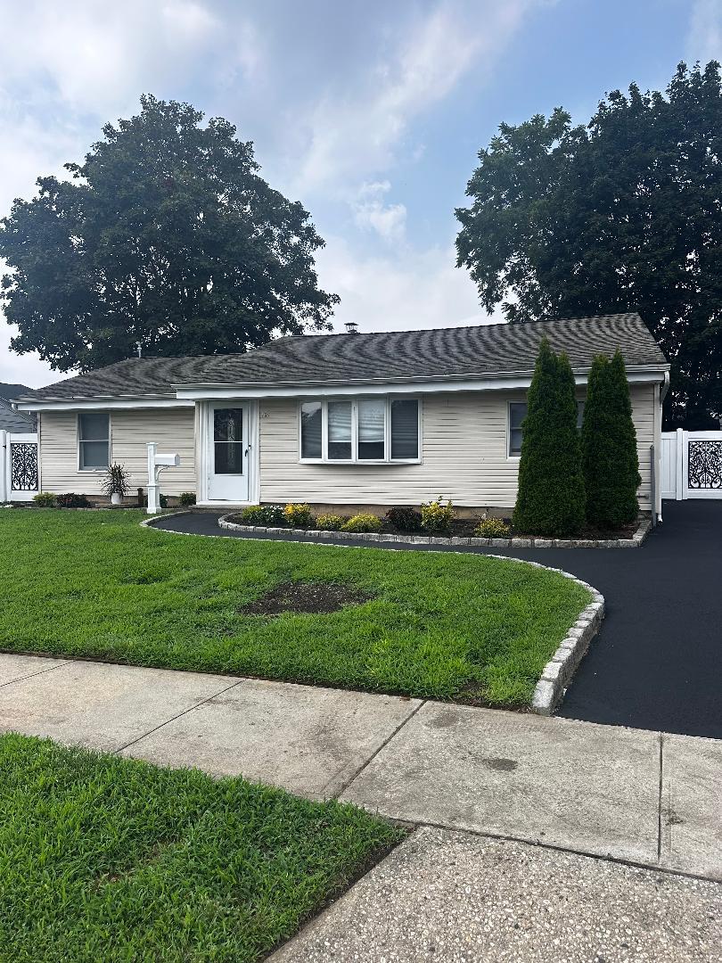88 Bruce Avenue, Hicksville, NY 11801