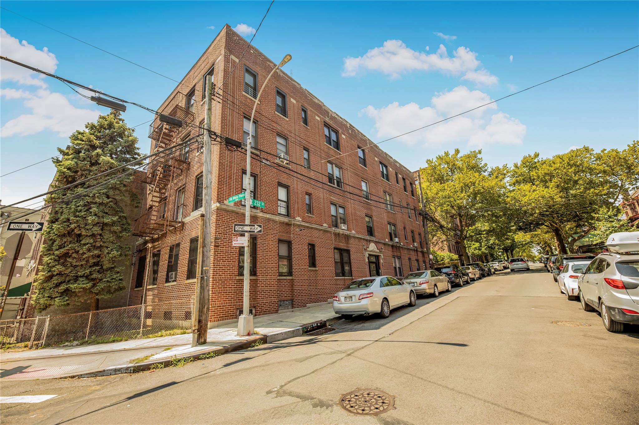 760 E 232nd Street, Bronx, NY 10466