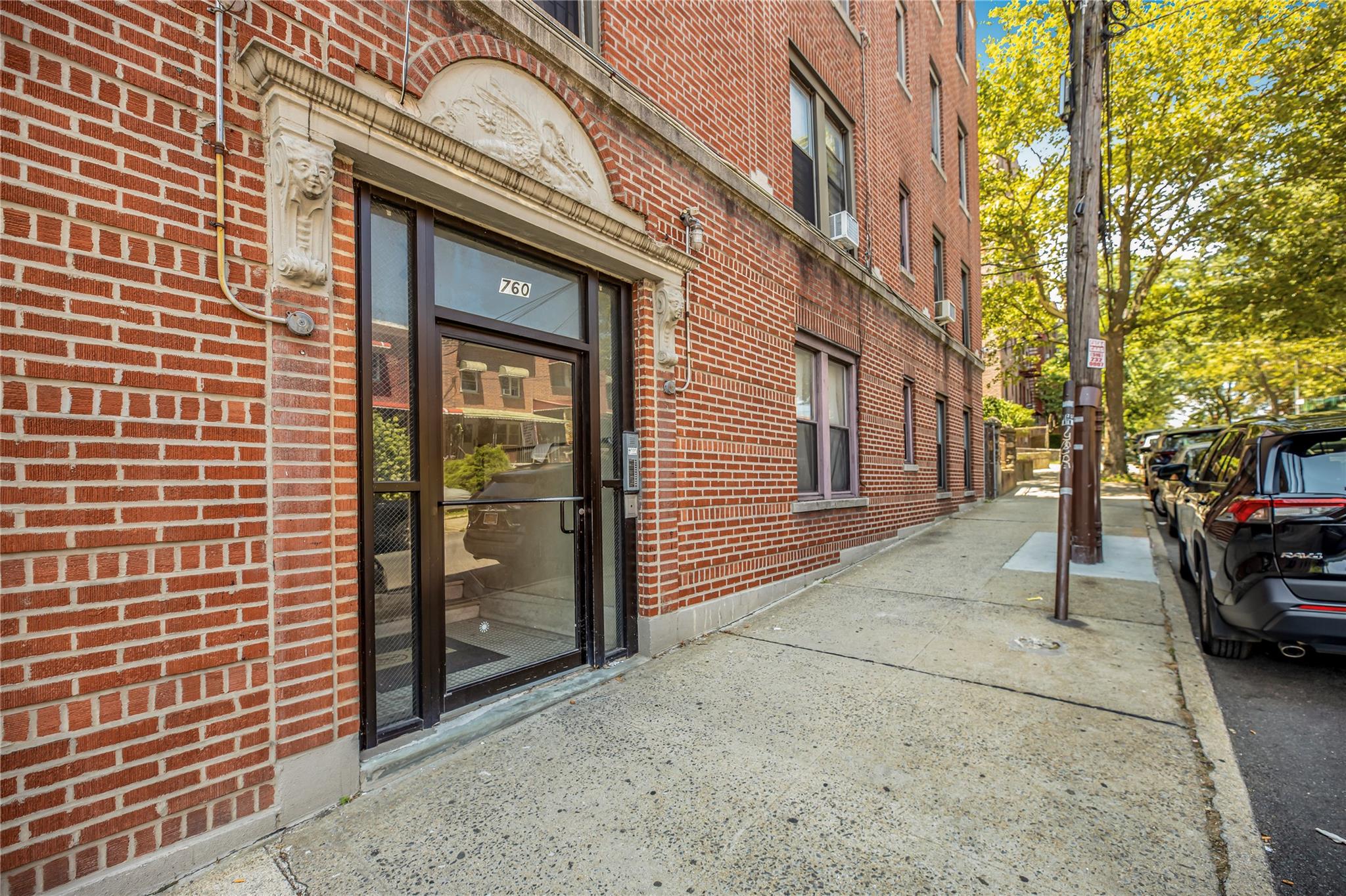 760 E 232nd Street, Bronx, NY 10466