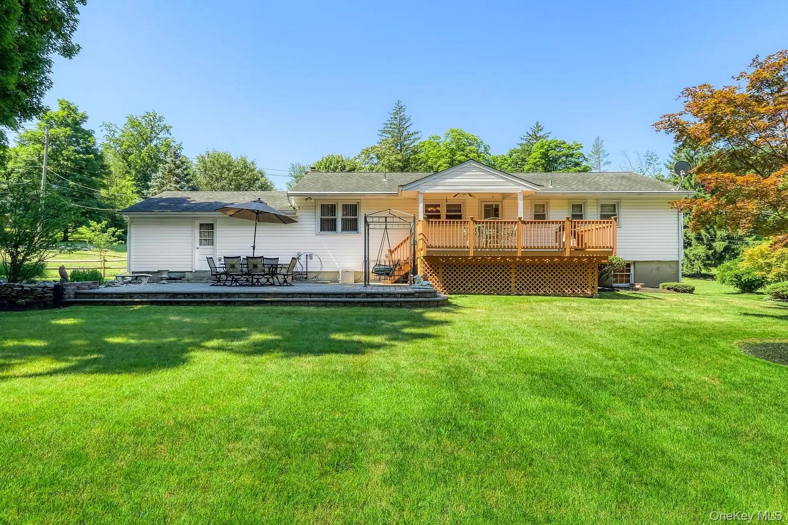 52 Campbell Avenue, Airmont, NY 10901