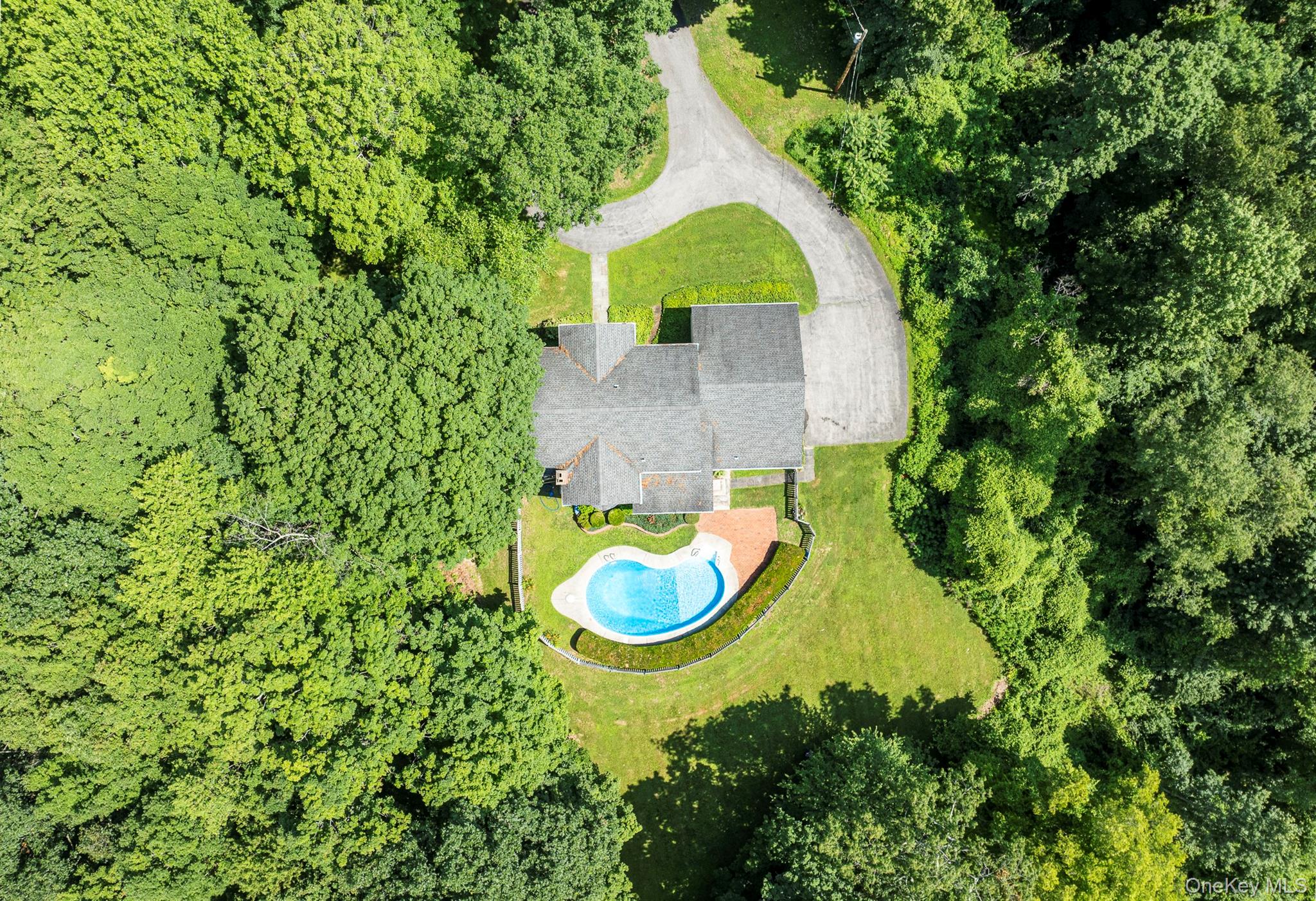 75 Hornbeck Road, Poughkeepsie, NY 12603