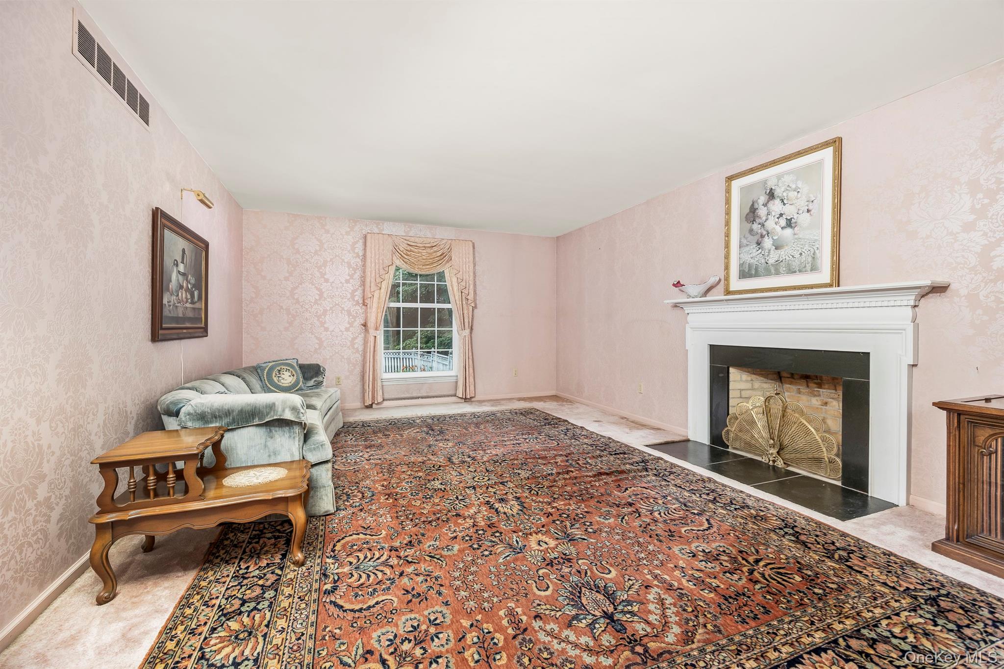 75 Hornbeck Road, Poughkeepsie, NY 12603