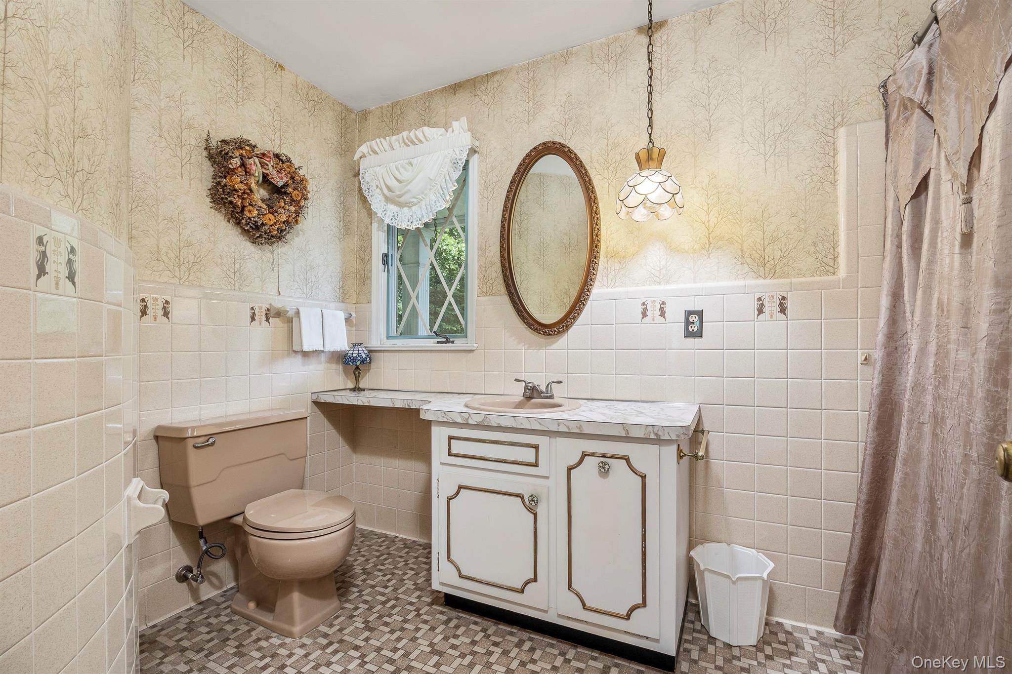 75 Hornbeck Road, Poughkeepsie, NY 12603