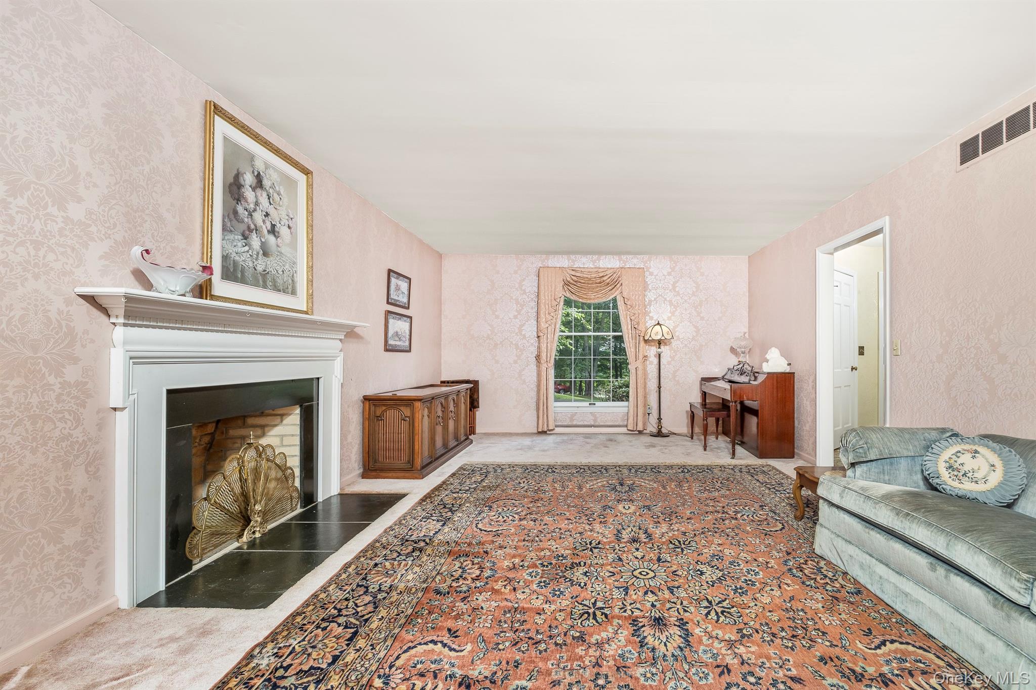 75 Hornbeck Road, Poughkeepsie, NY 12603