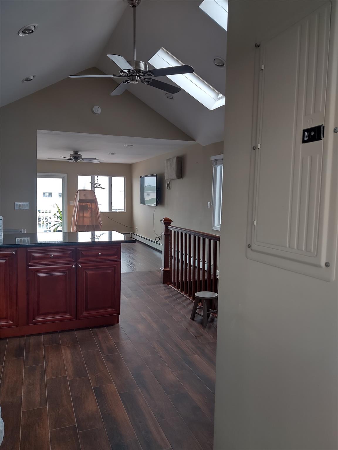 10 James Street S, East Rockaway, NY 11518