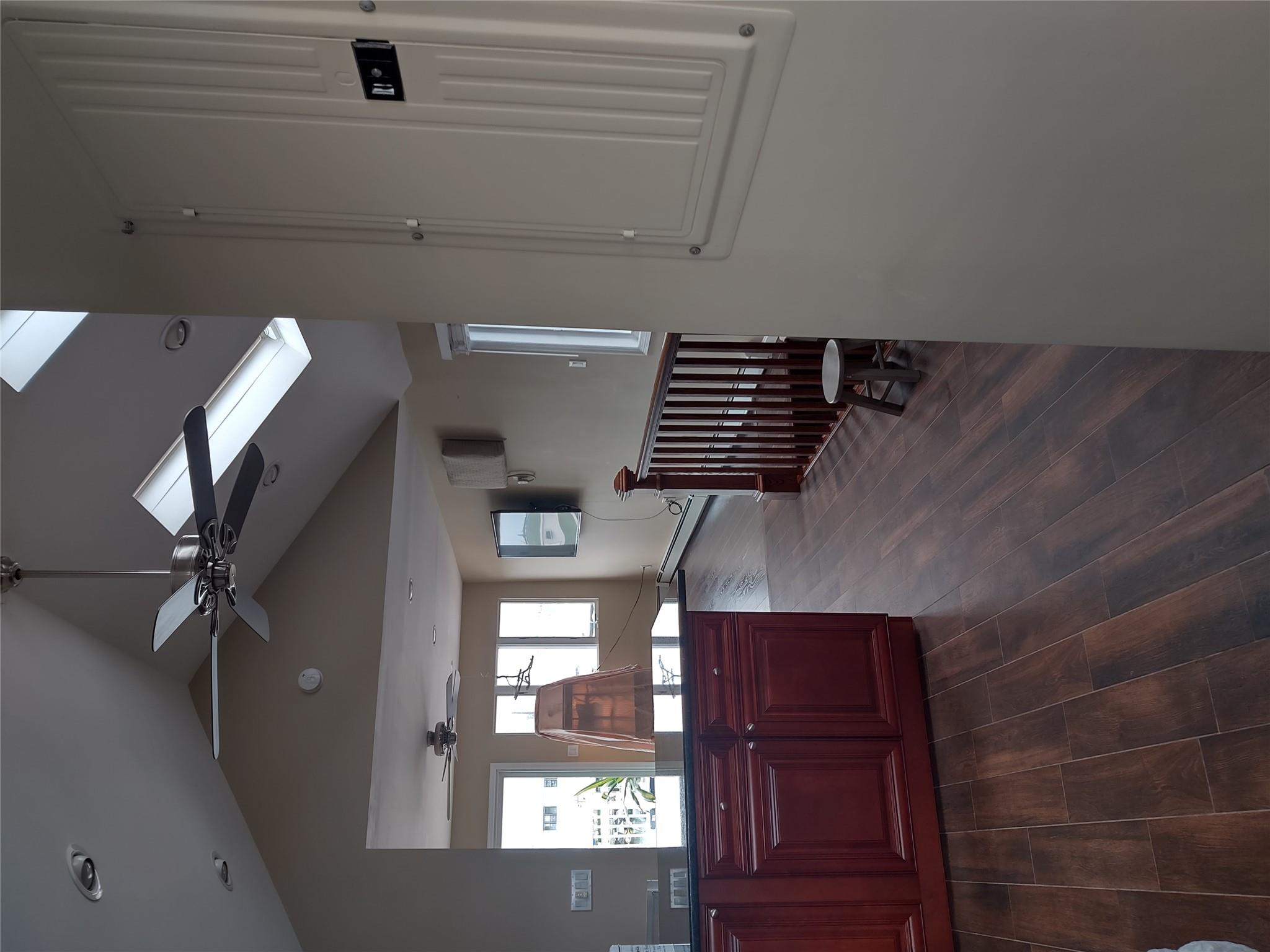 10 James Street S, East Rockaway, NY 11518