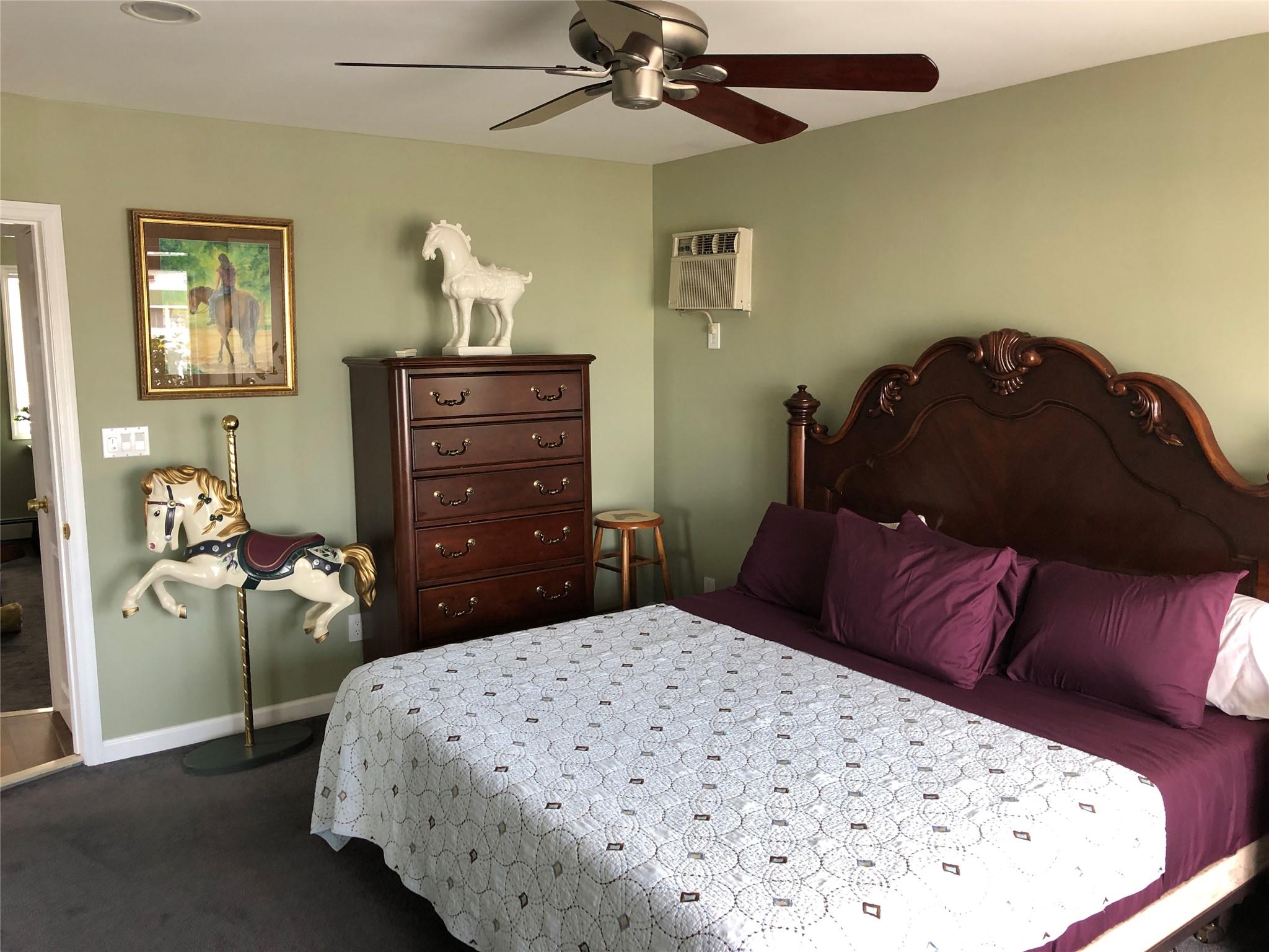 10 James Street S, East Rockaway, NY 11518