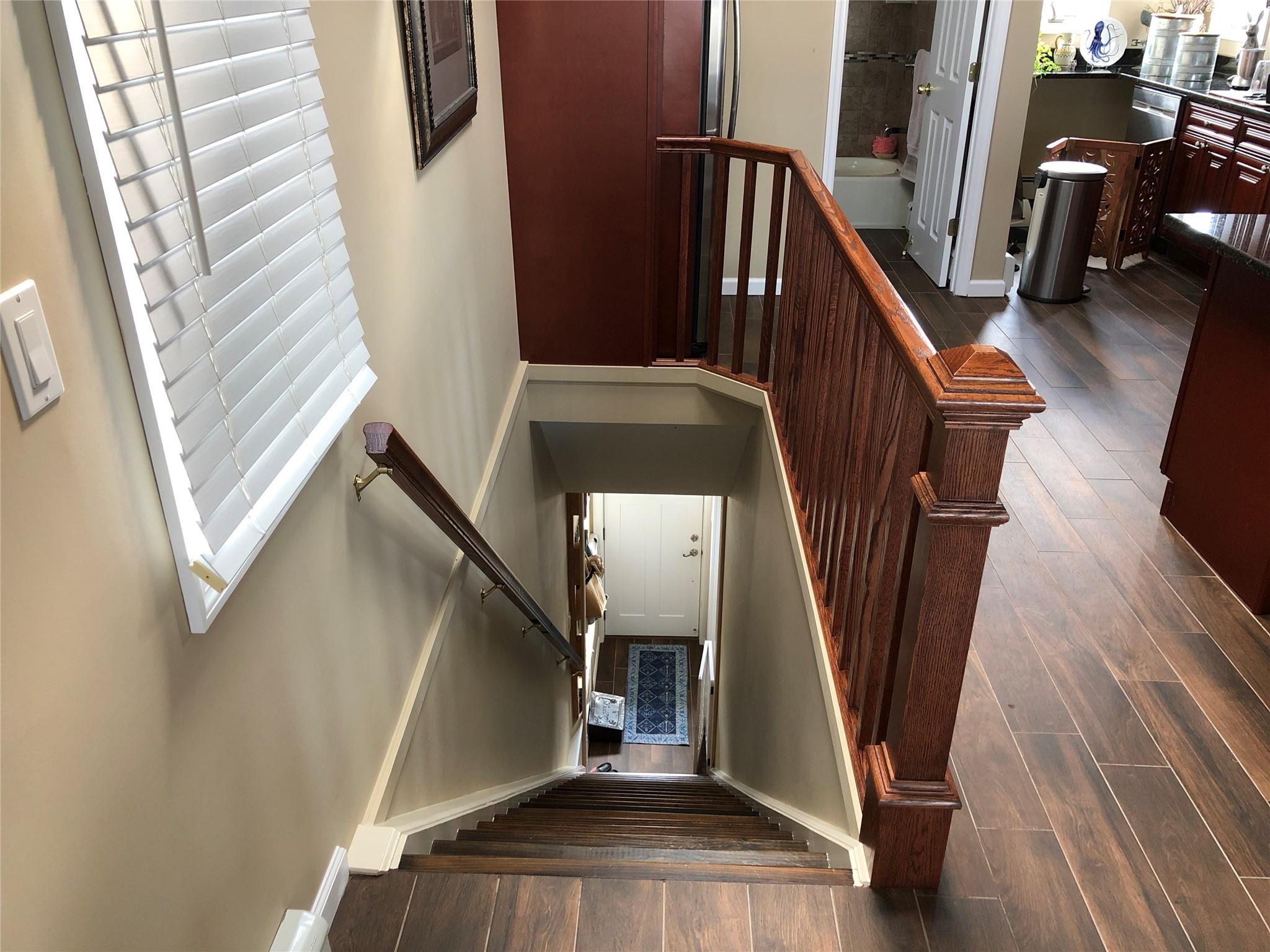 10 James Street S, East Rockaway, NY 11518