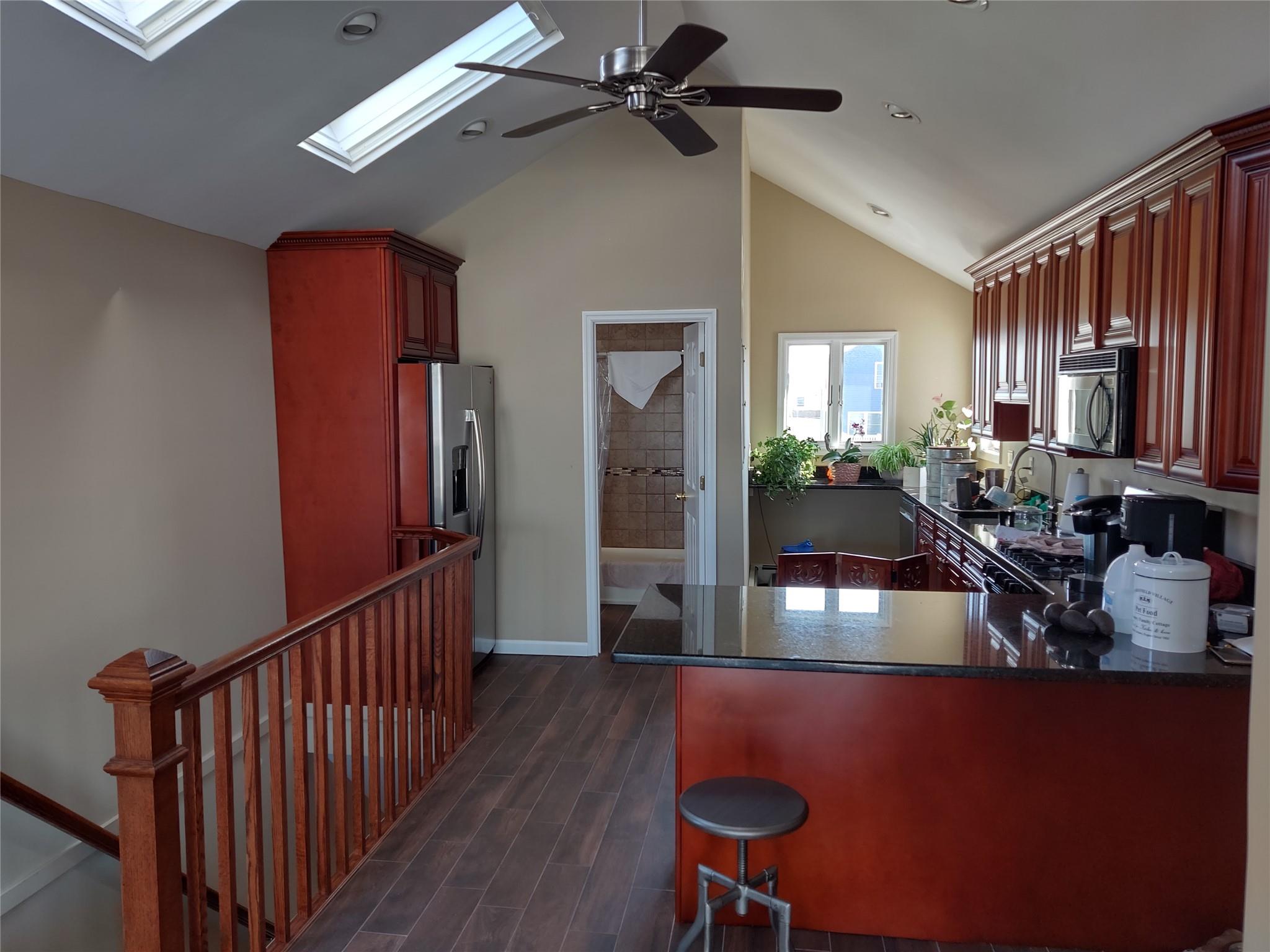 10 James Street S, East Rockaway, NY 11518