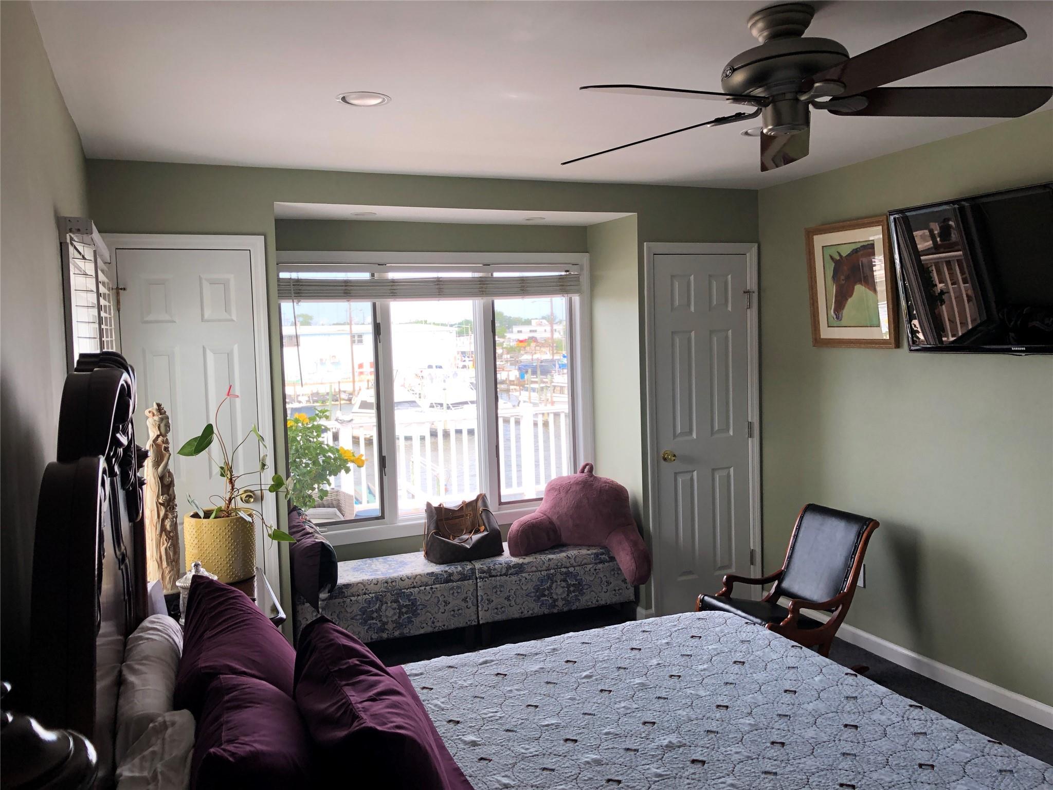 10 James Street S, East Rockaway, NY 11518