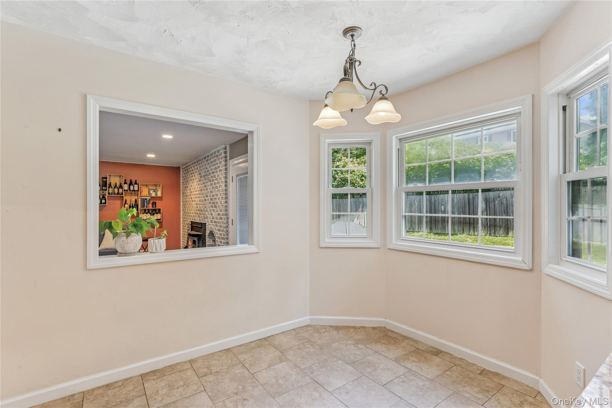 42 Morris Avenue, Lake Grove, NY 11755