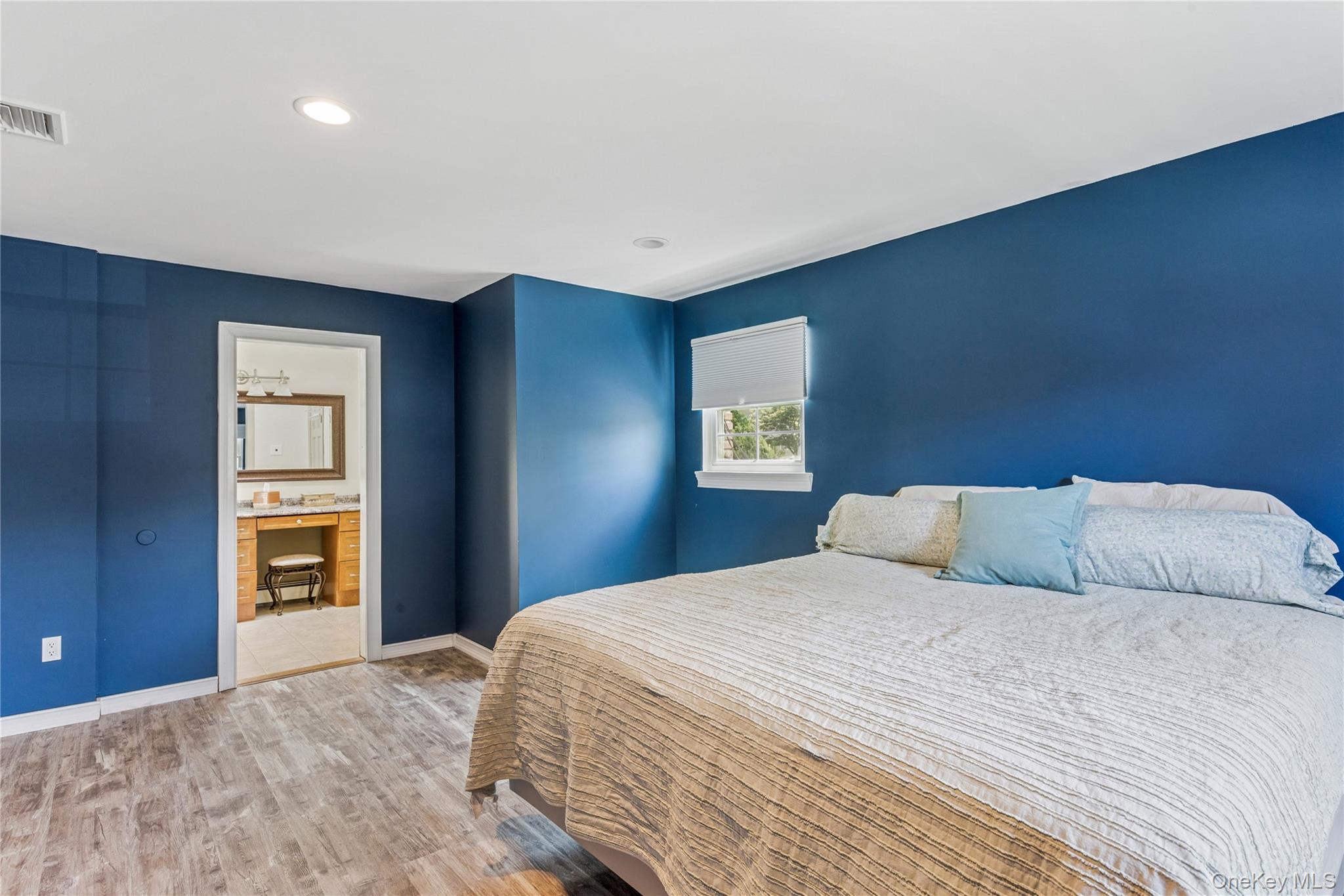 42 Morris Avenue, Lake Grove, NY 11755