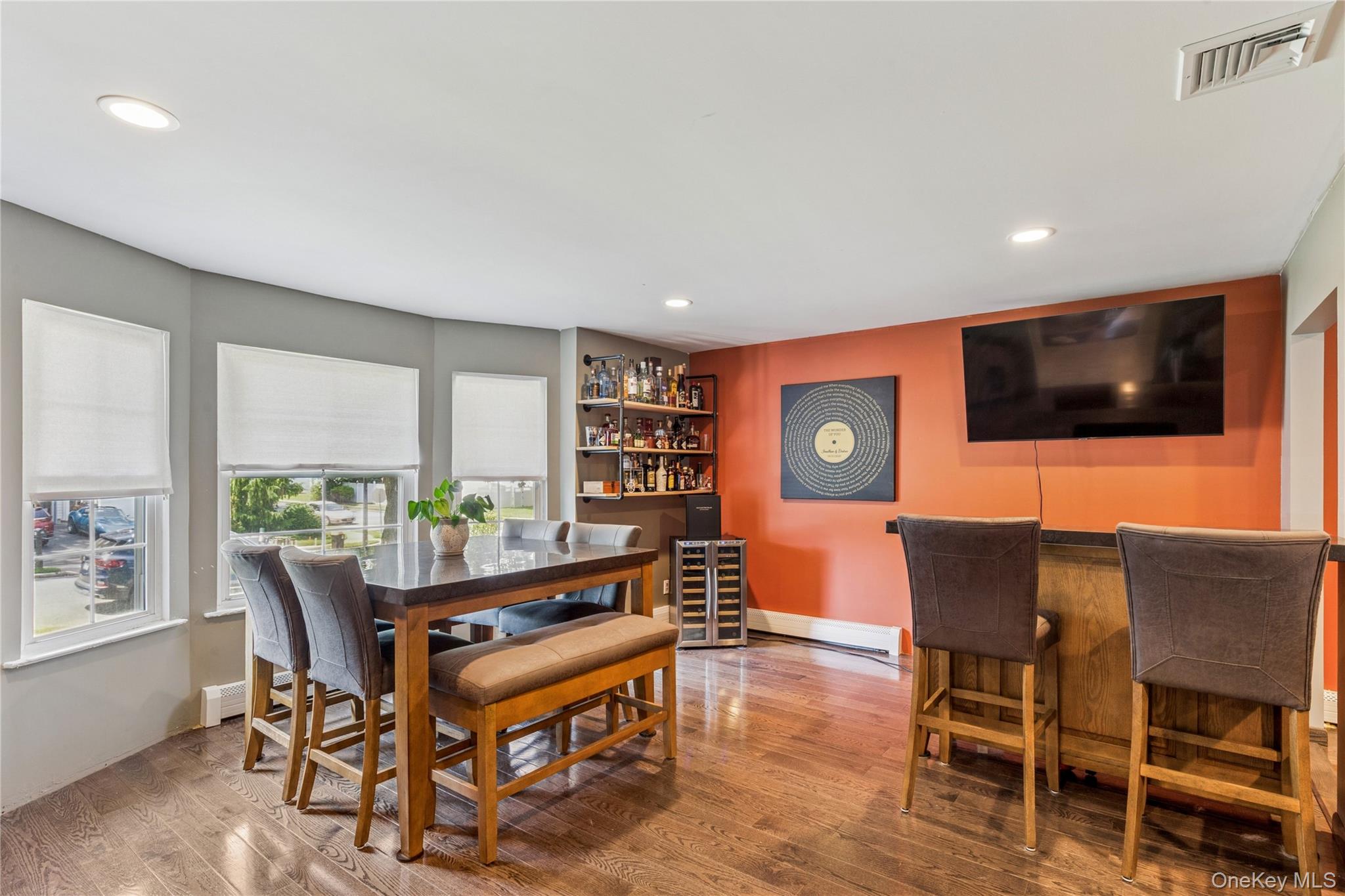 42 Morris Avenue, Lake Grove, NY 11755