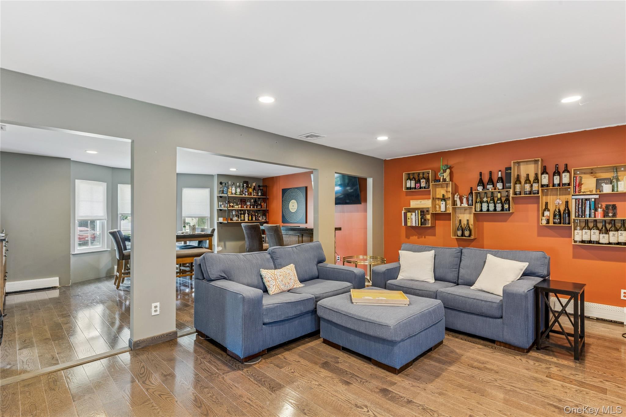 42 Morris Avenue, Lake Grove, NY 11755