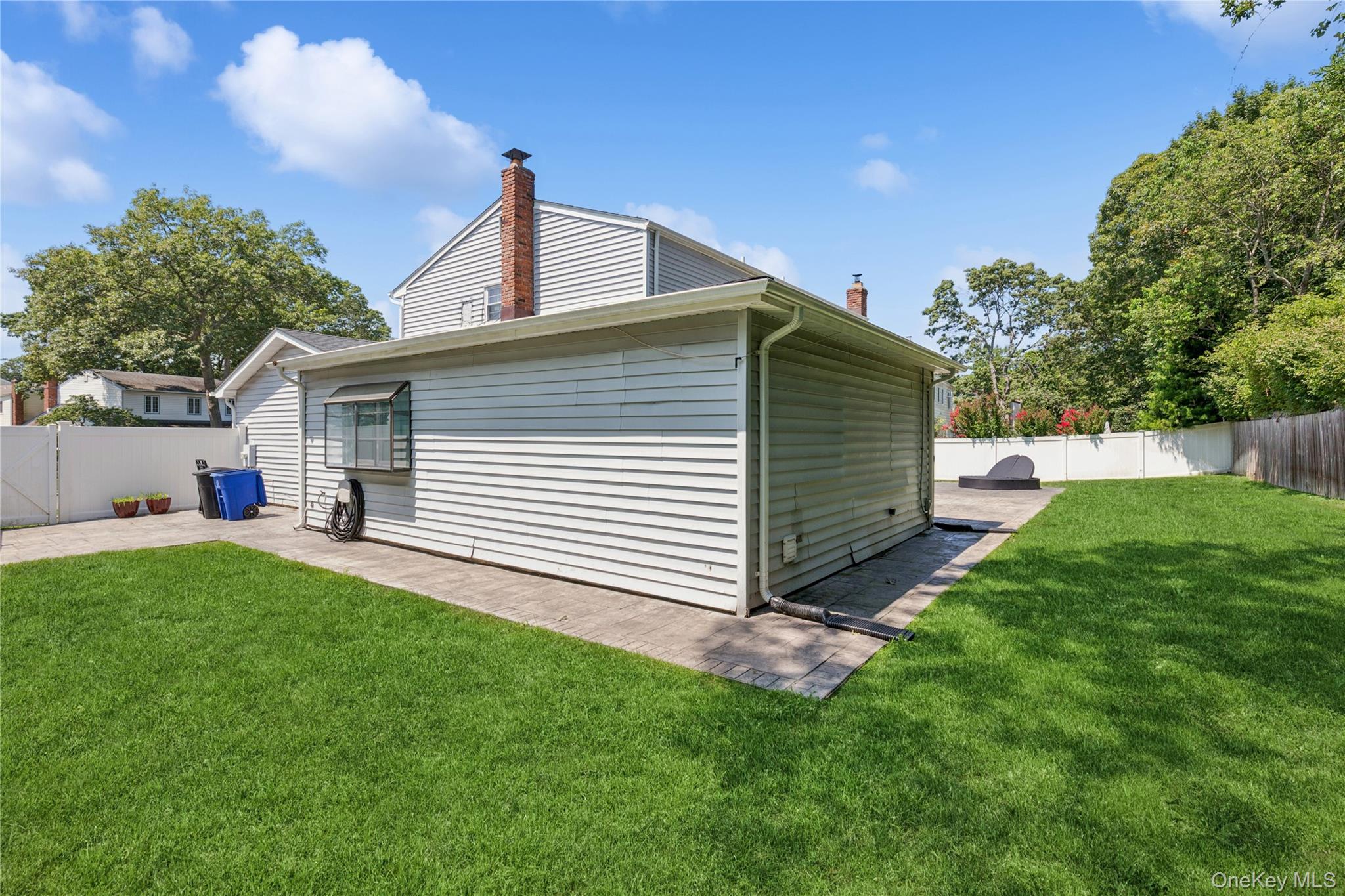 42 Morris Avenue, Lake Grove, NY 11755