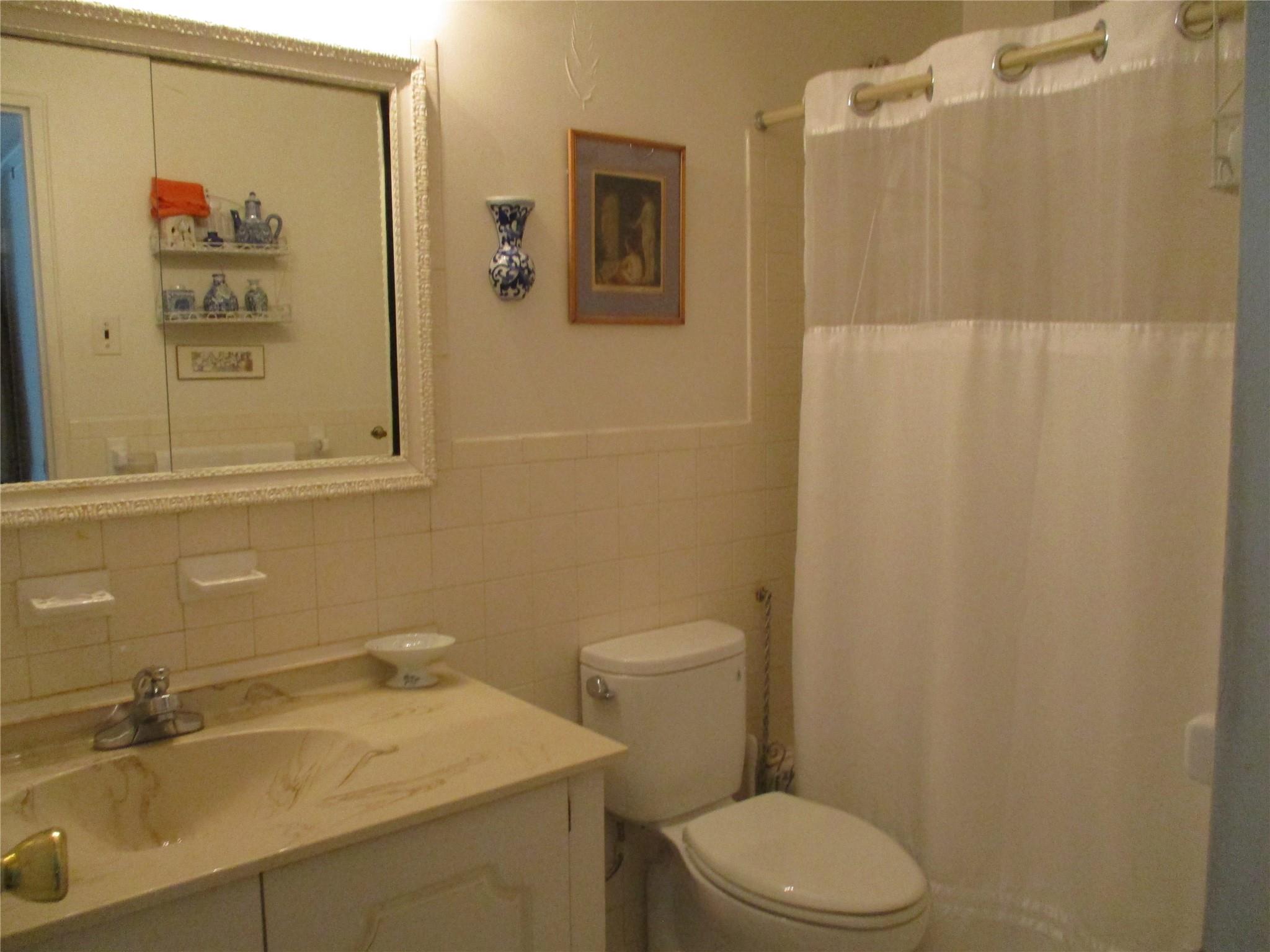 360 Central Avenue # 331, Lawrence, NY 11559