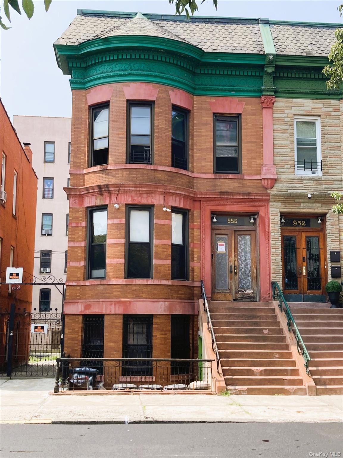 956 E 156th Street, Bronx, NY 10455