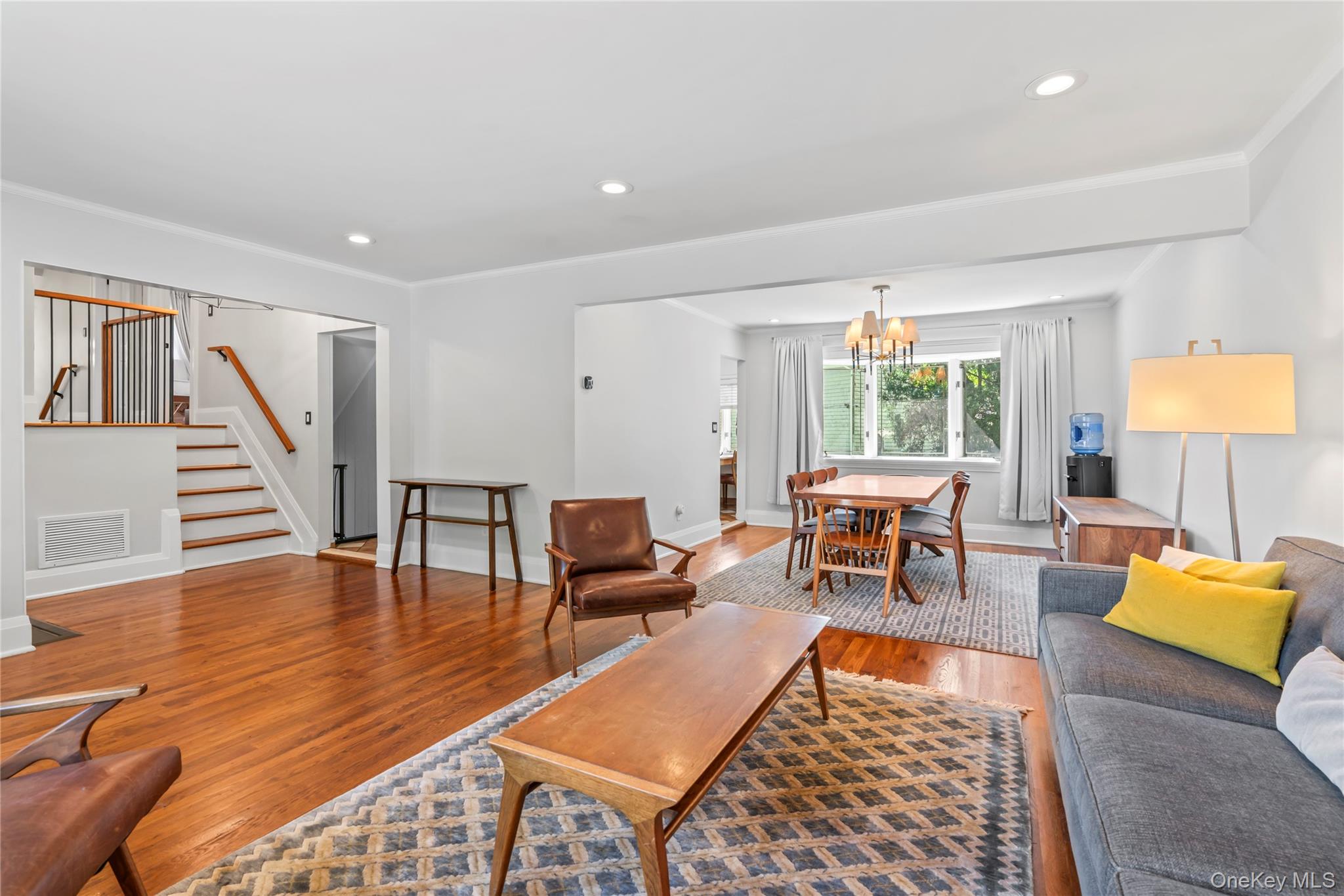 2 Lydia Court, Searingtown, NY 11507